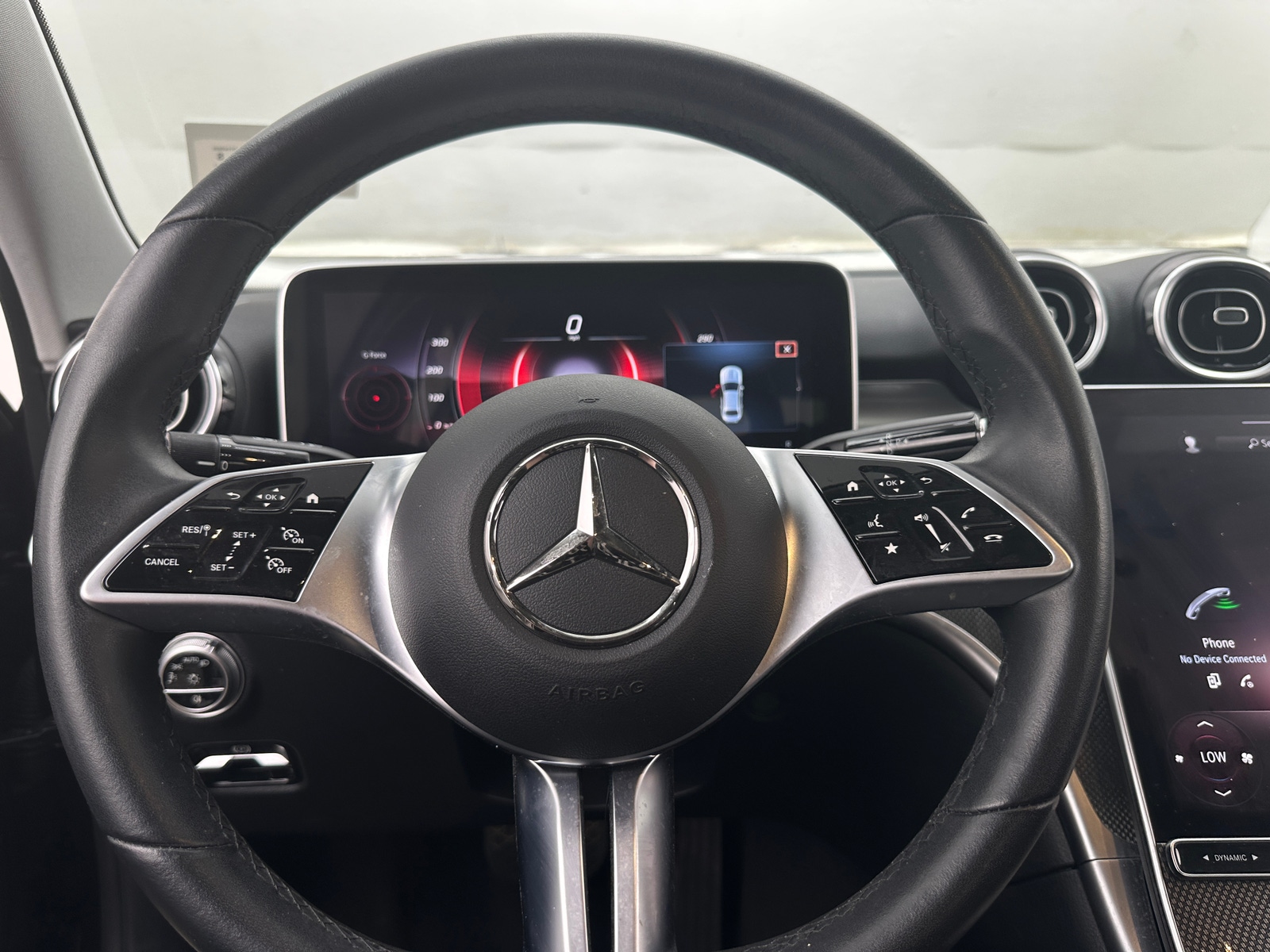 Thumbnail: 2023 Mercedes-Benz C-Class - 4