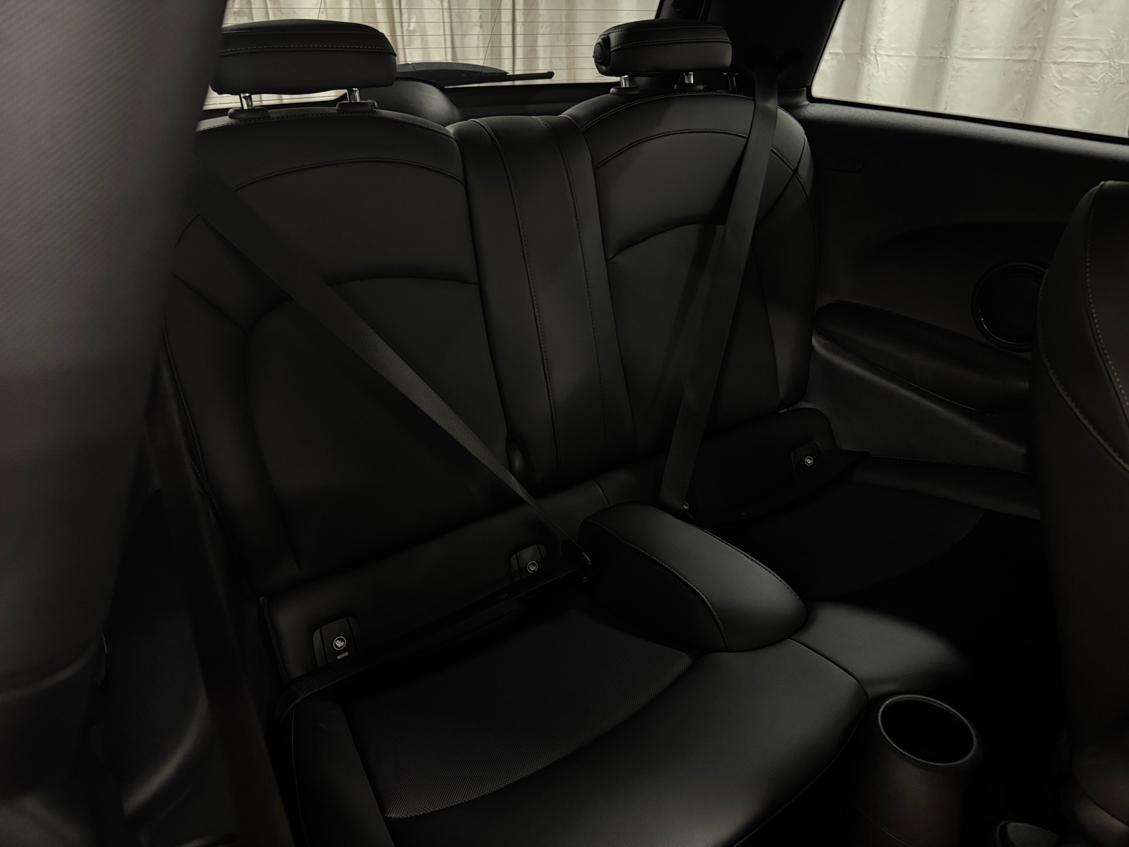 Thumbnail: 2022 MINI Cooper Hardtop - 5