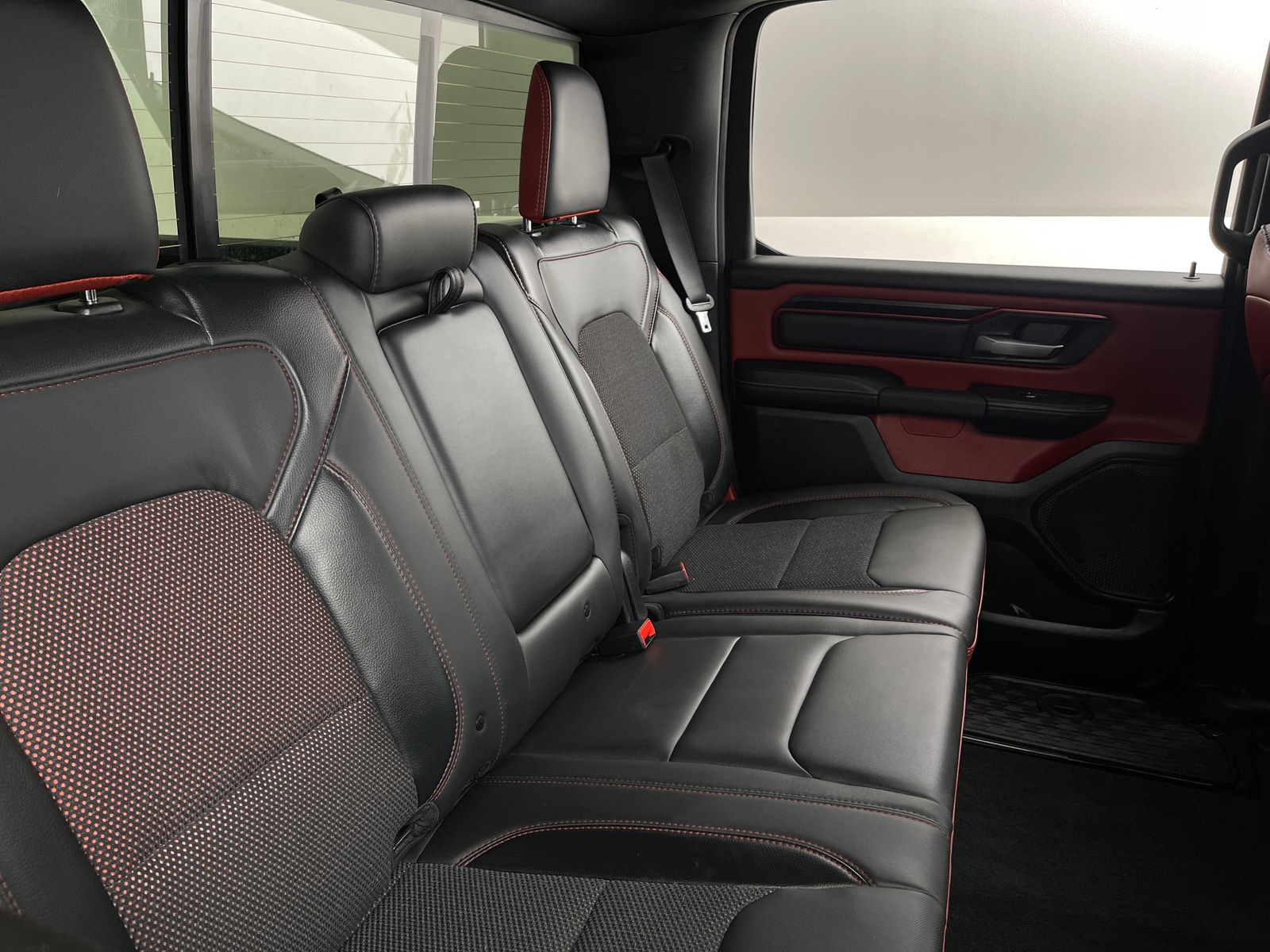 Thumbnail: 2025 RAM 1500 - 6