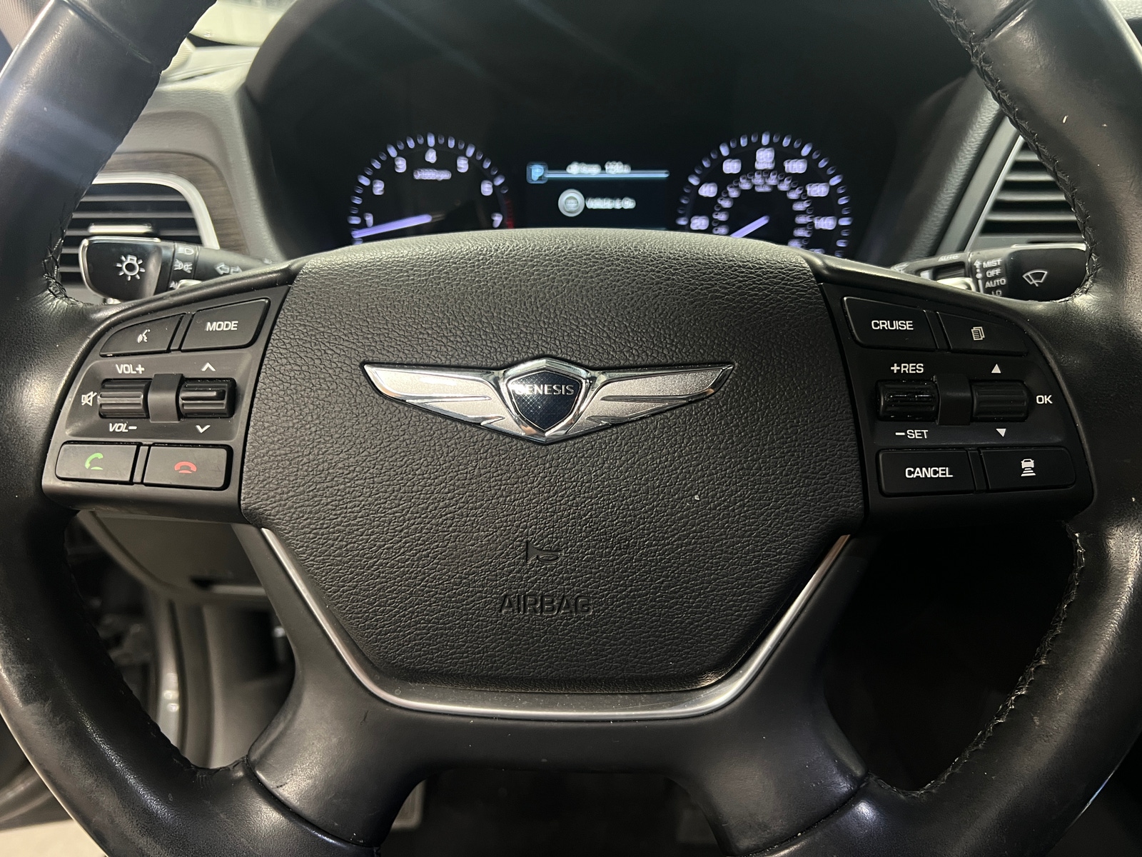 Thumbnail: 2018 Genesis G80 - 4