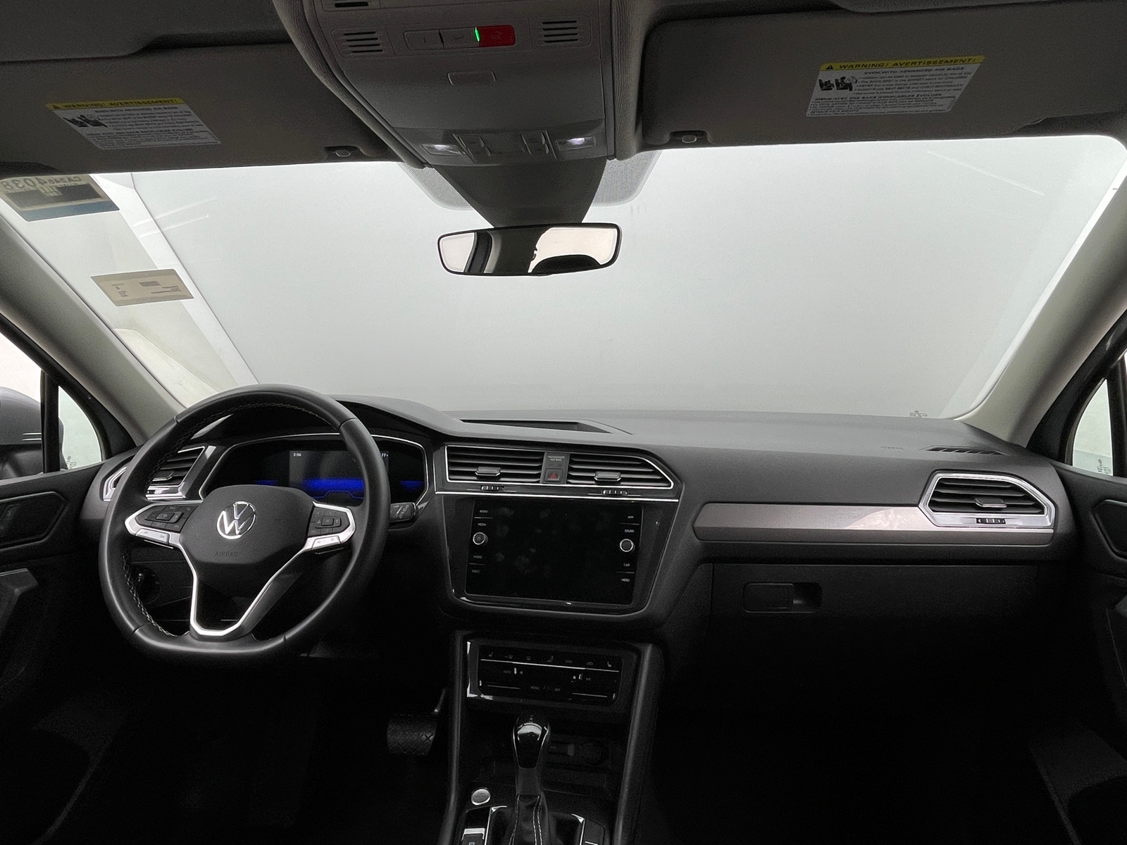 Thumbnail: 2023 Volkswagen Tiguan - 2