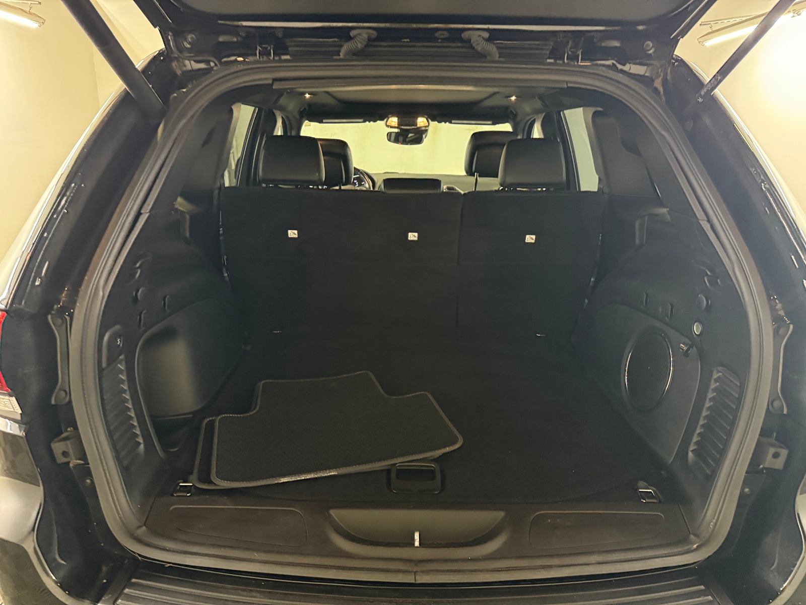 Thumbnail: 2021 Jeep Grand Cherokee - 6