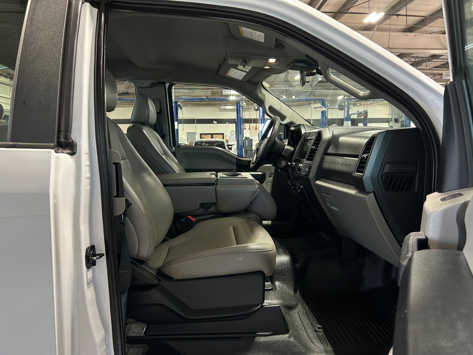 Thumbnail: 2020 Ford Econoline - 2