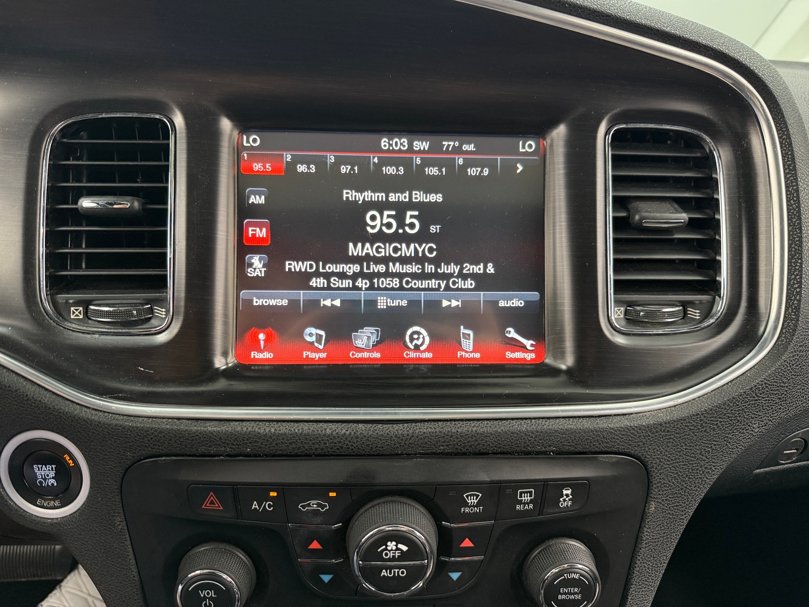 Thumbnail: 2014 Dodge Charger - 3