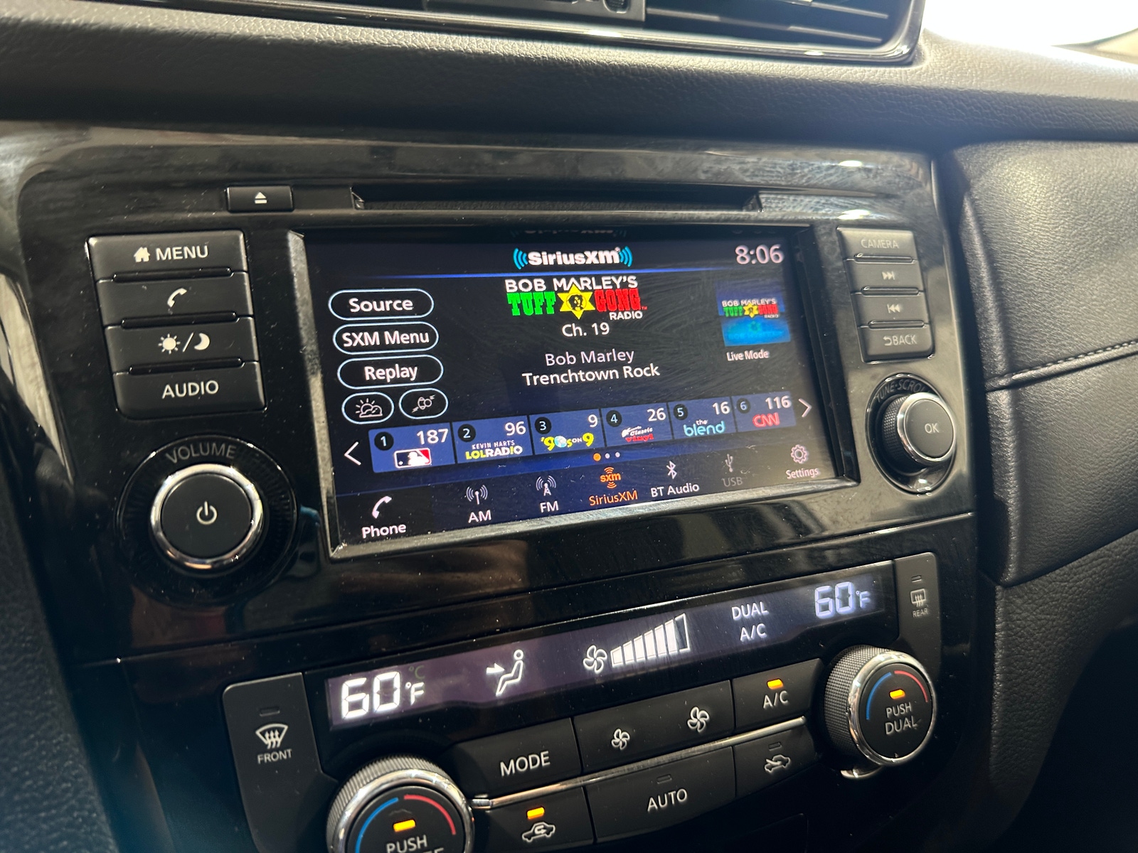 Thumbnail: 2018 Nissan Rogue - 4