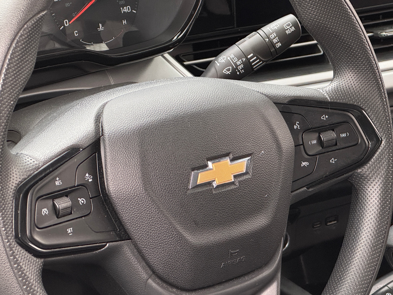 Thumbnail: 2025 Chevrolet Trax - 5