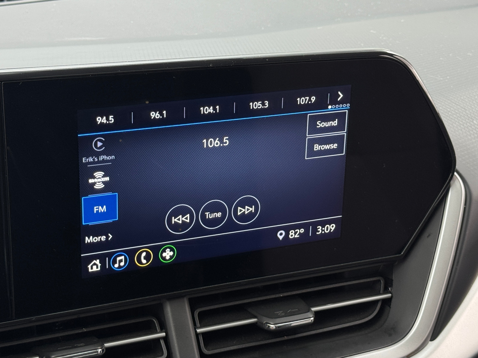 Thumbnail: 2025 Chevrolet Trax - 4