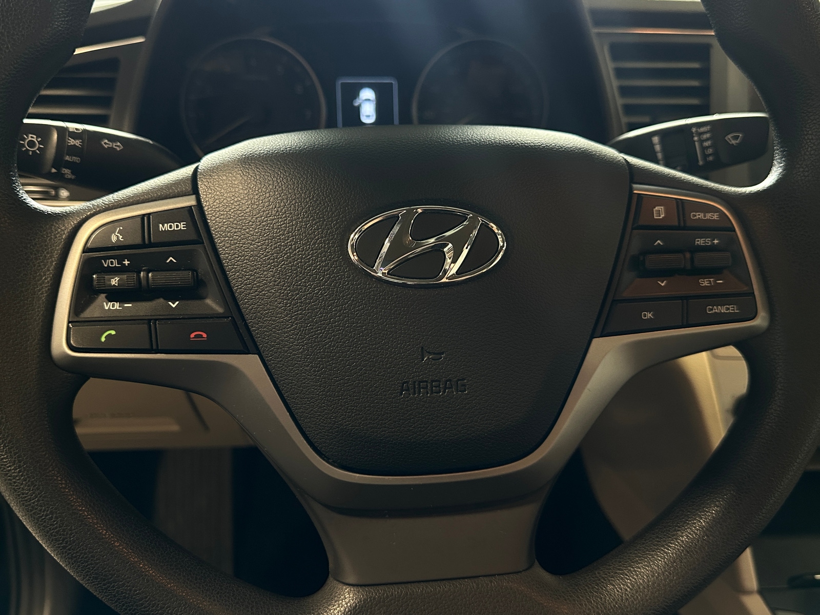 Thumbnail: 2018 Hyundai Elantra - 5
