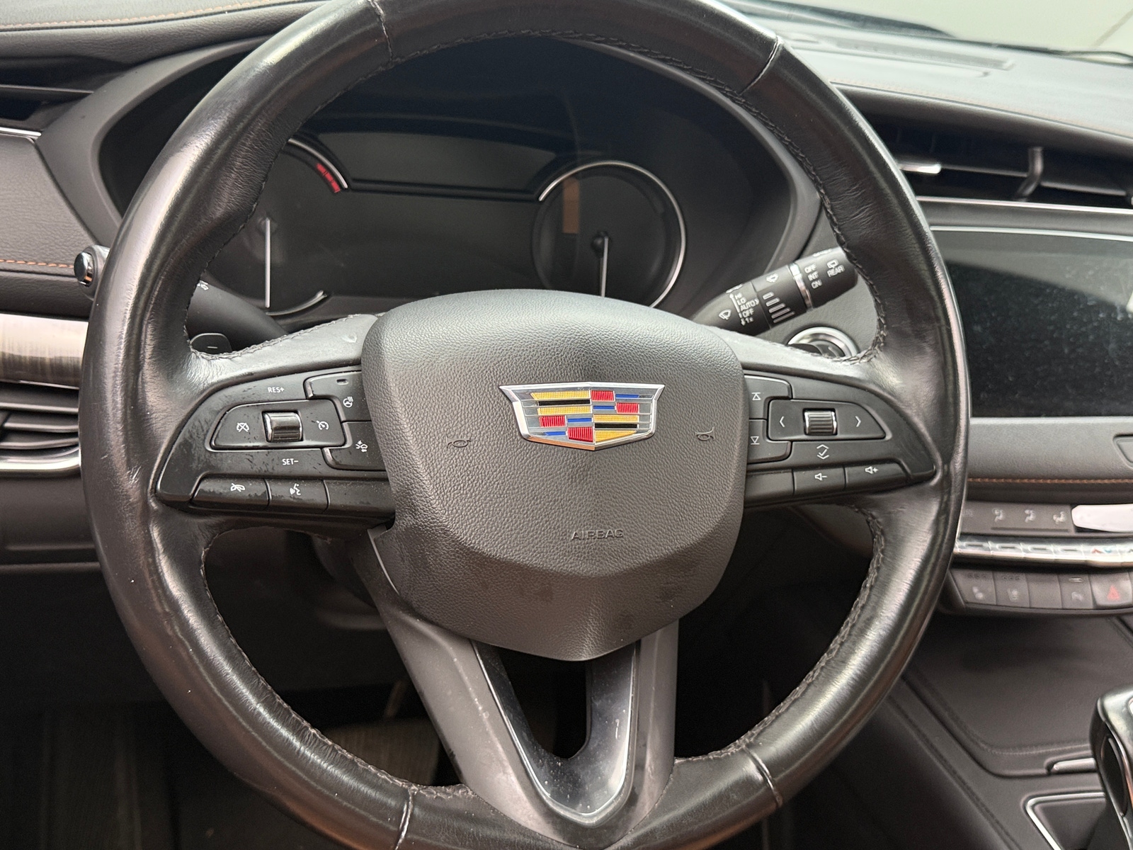 Thumbnail: 2019 Cadillac XT4 - 4