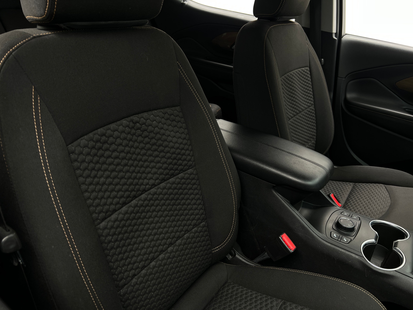Thumbnail: 2018 GMC Terrain - 2