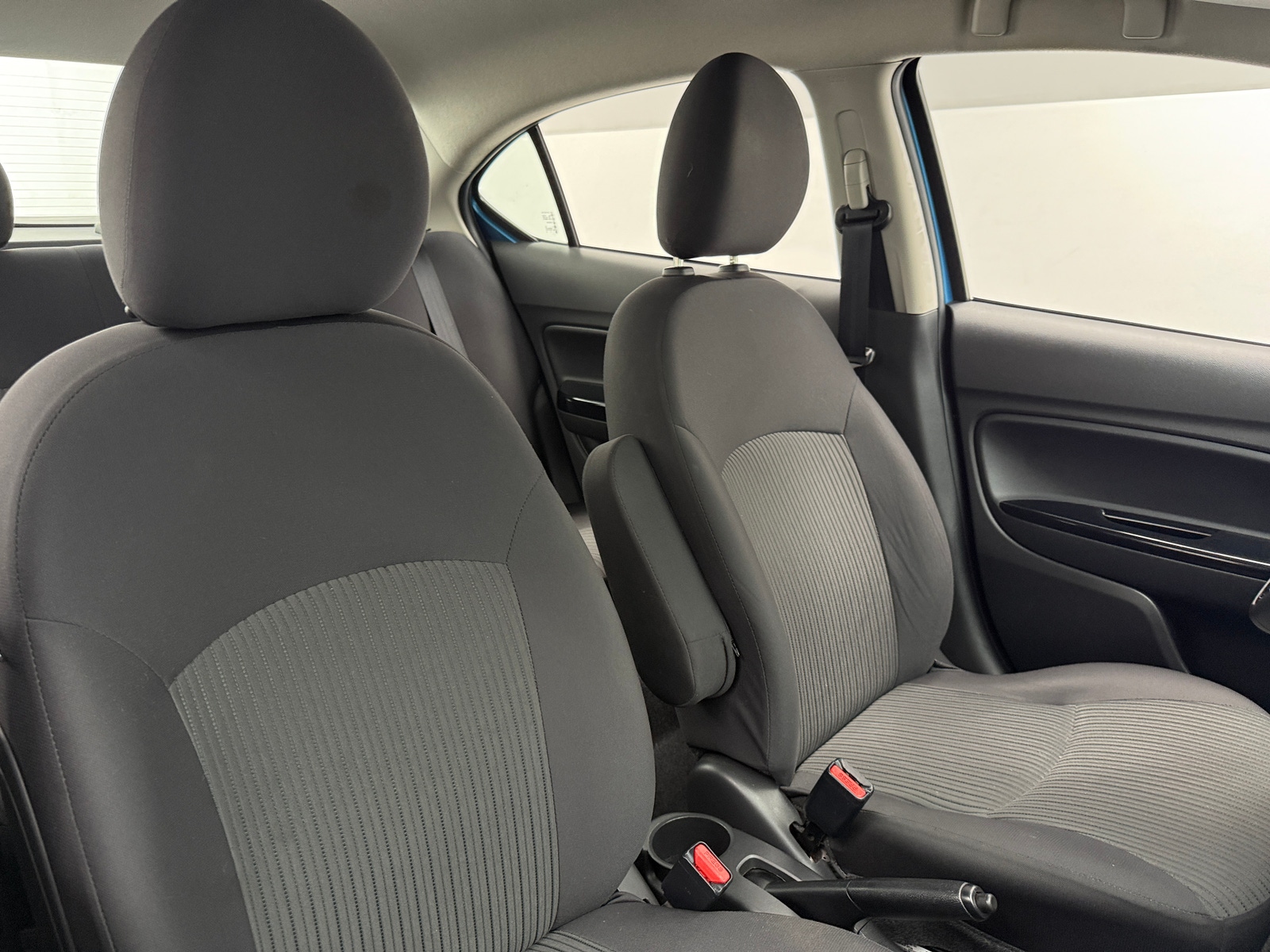 Thumbnail: 2020 Mitsubishi Mirage G4 - 2
