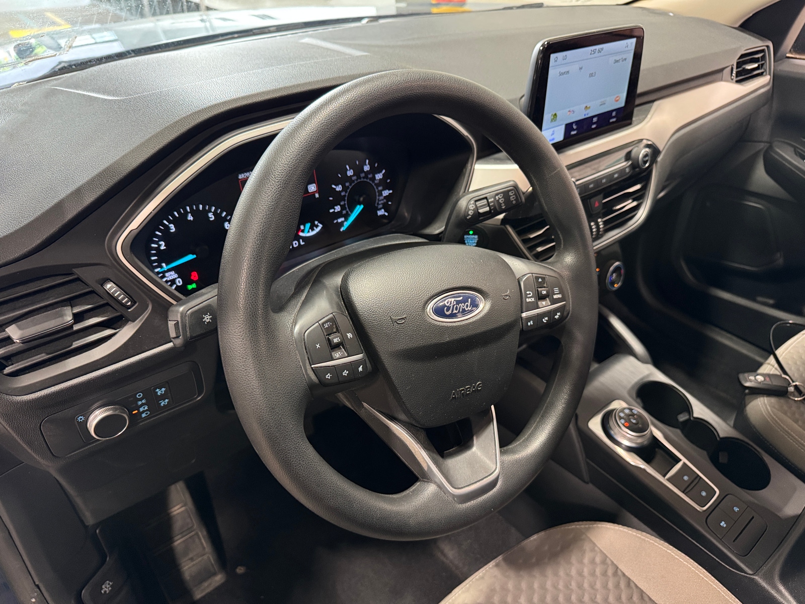 Thumbnail: 2020 Ford Escape - 3
