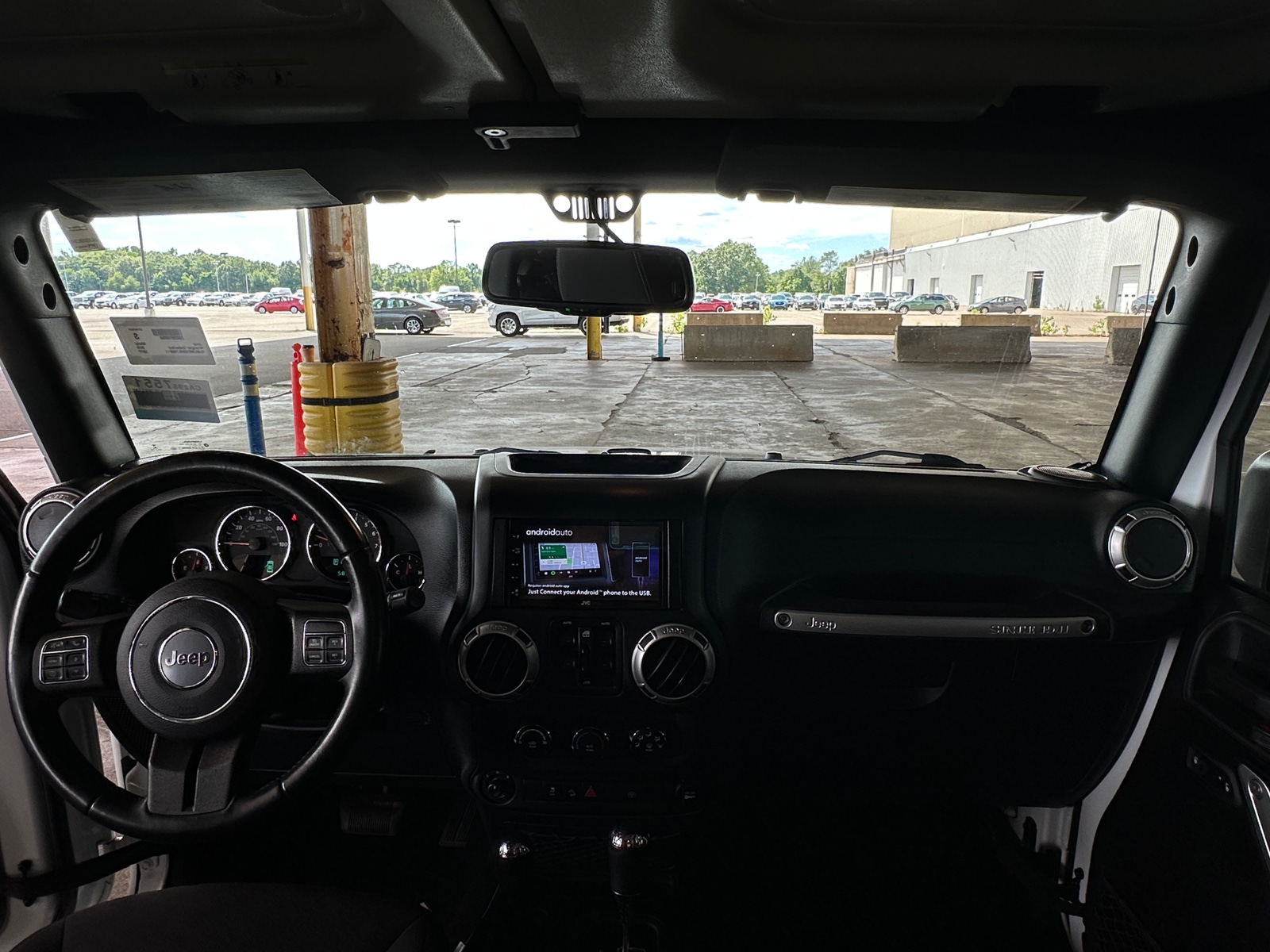 Thumbnail: 2017 Jeep Wrangler - 3