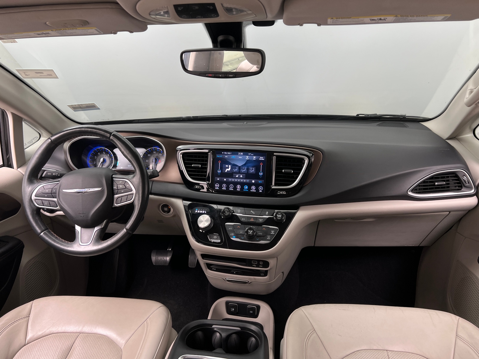 Thumbnail: 2018 Chrysler Pacifica - 2