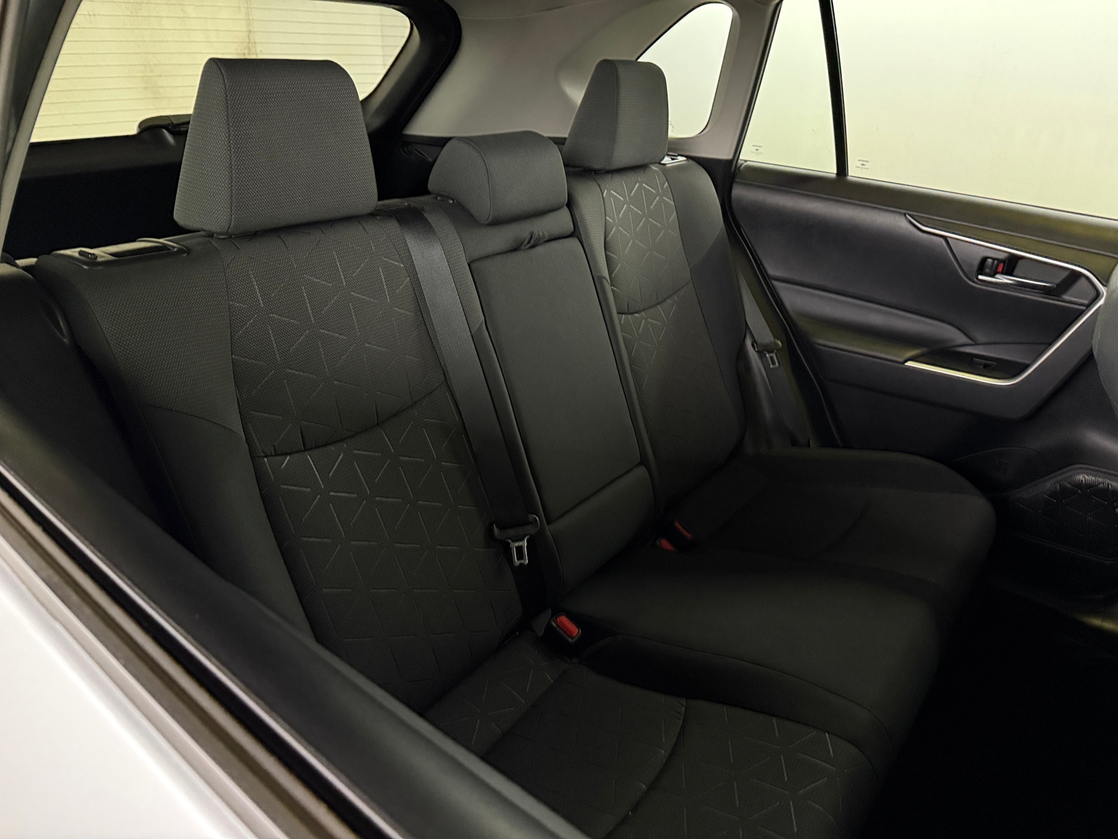 Thumbnail: 2021 Toyota RAV4 - 6