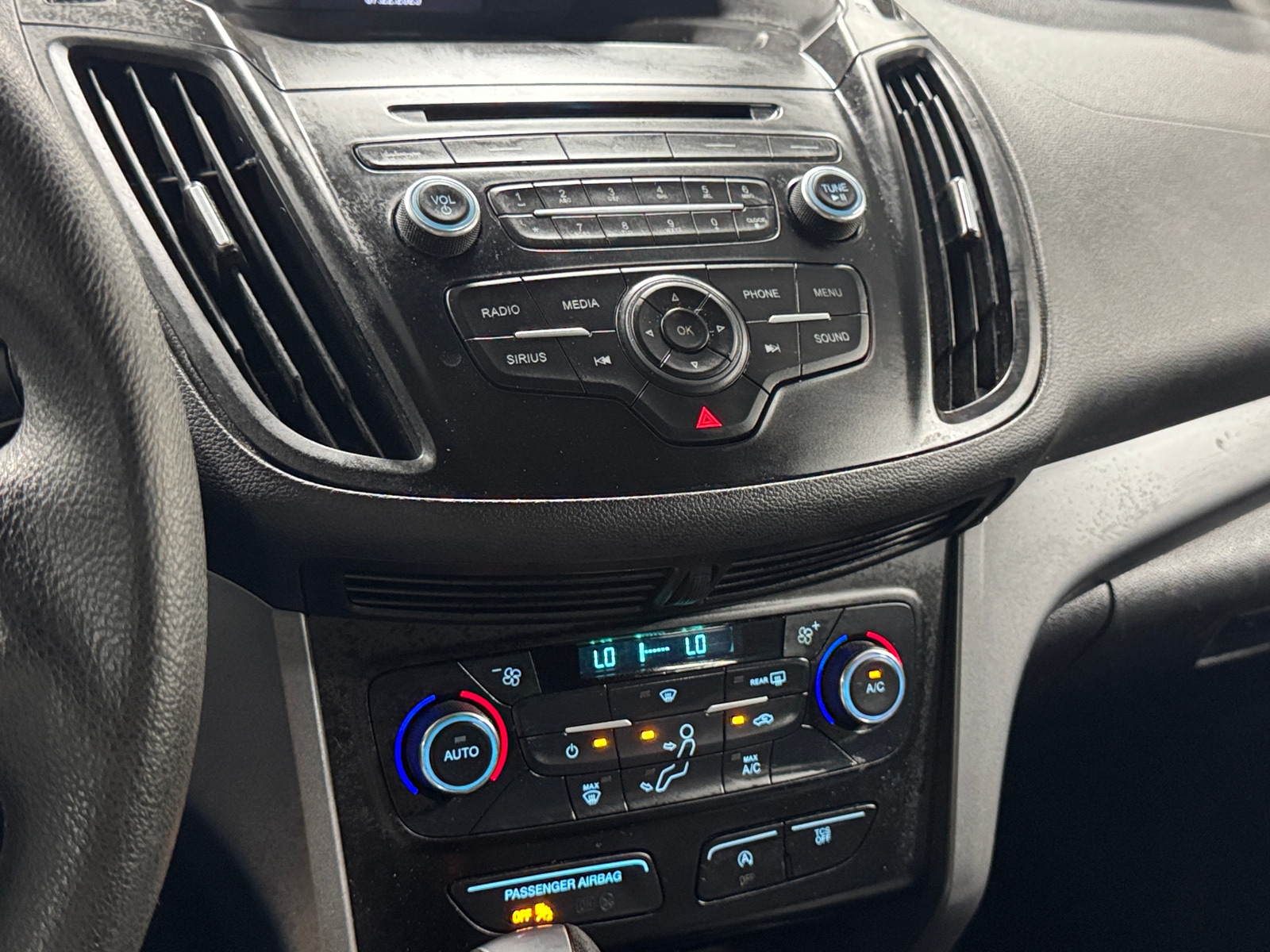 Thumbnail: 2017 Ford Escape - 4