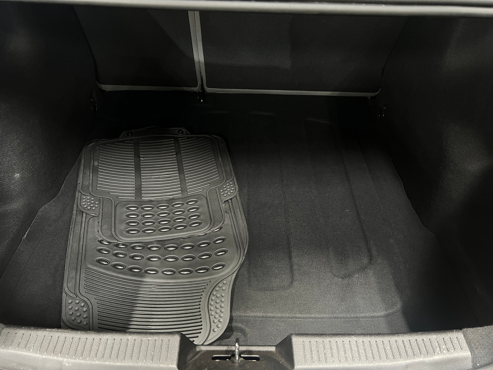 Thumbnail: 2017 Chevrolet Sonic - 7