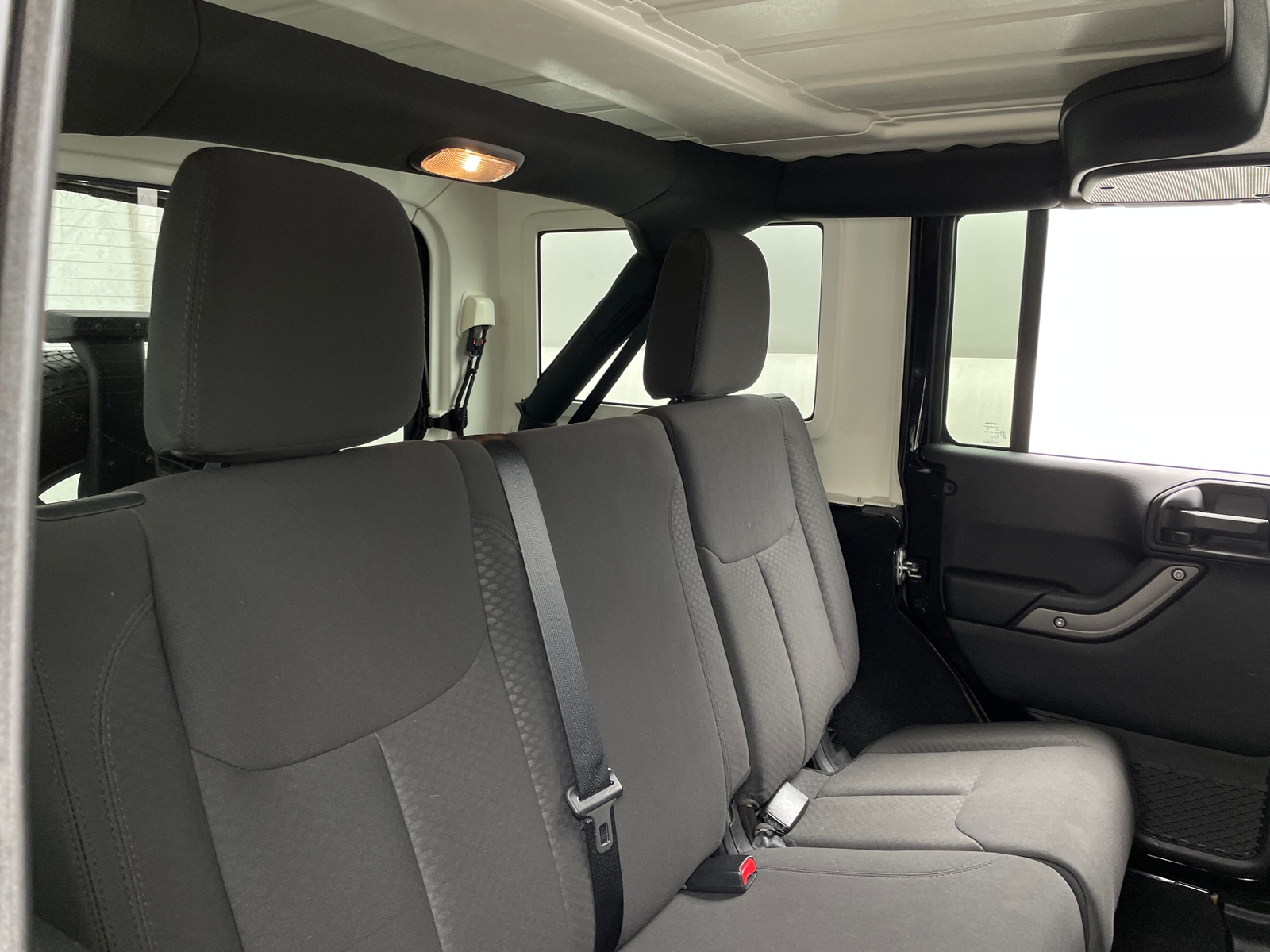 Thumbnail: 2017 Jeep Wrangler - 6