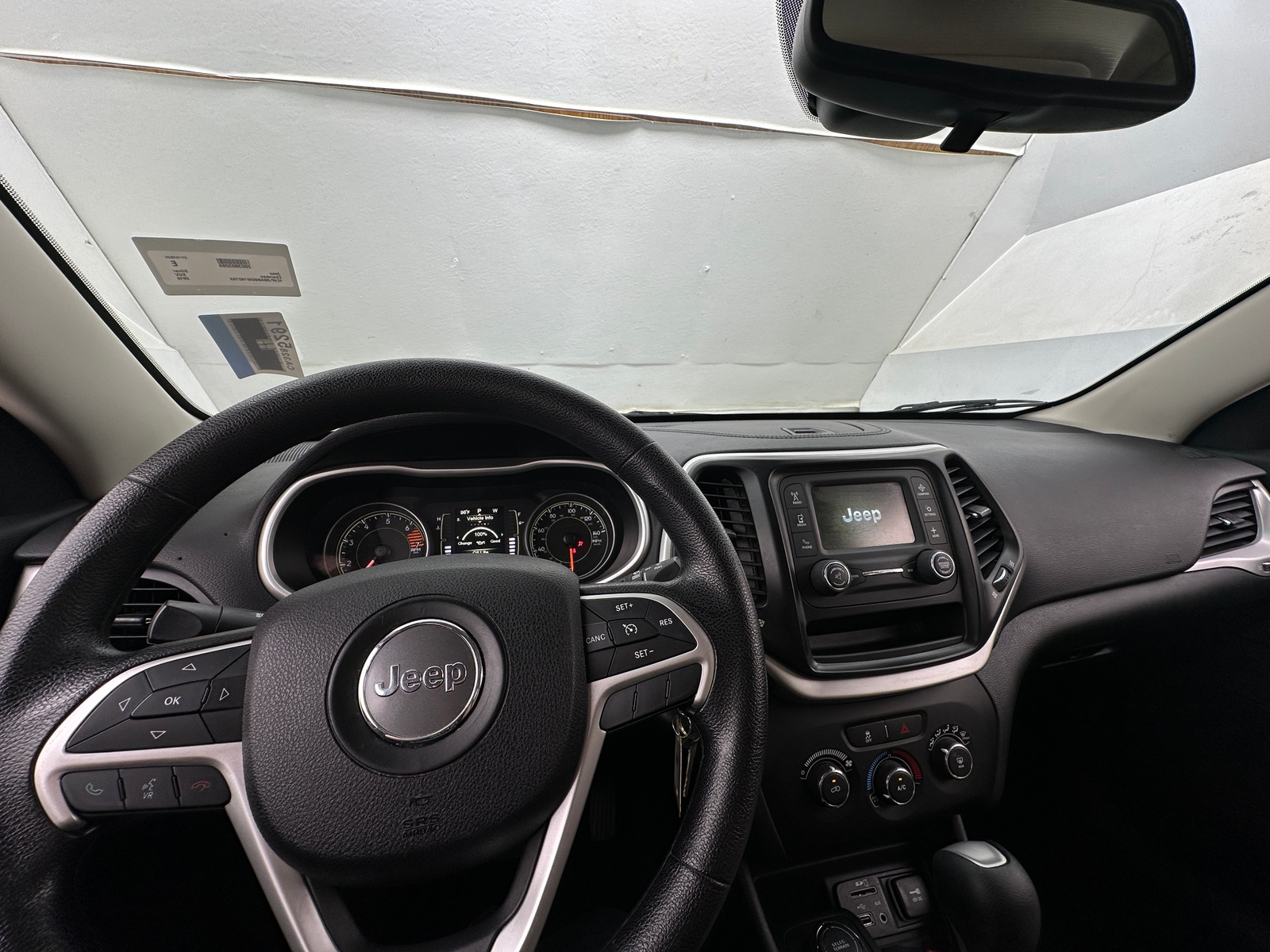 Thumbnail: 2016 Jeep Cherokee - 3