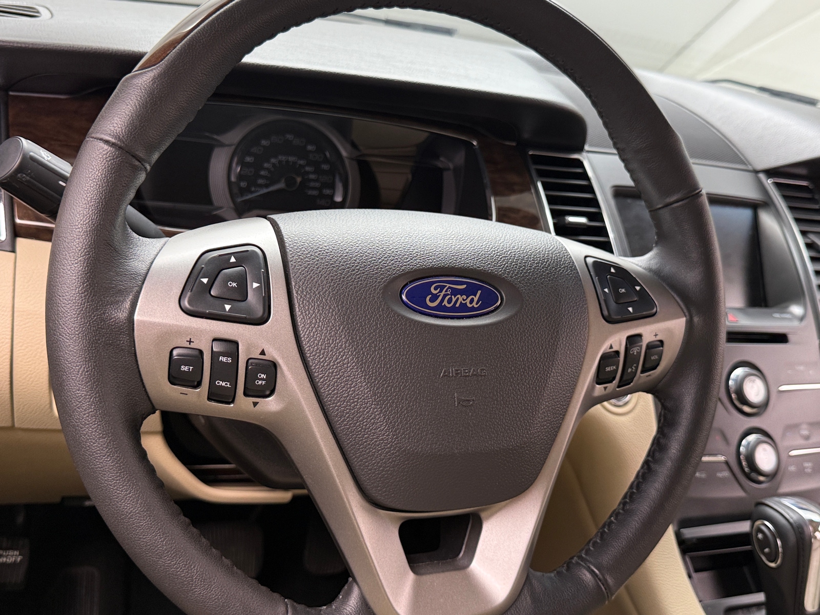 Thumbnail: 2015 Ford Taurus - 4