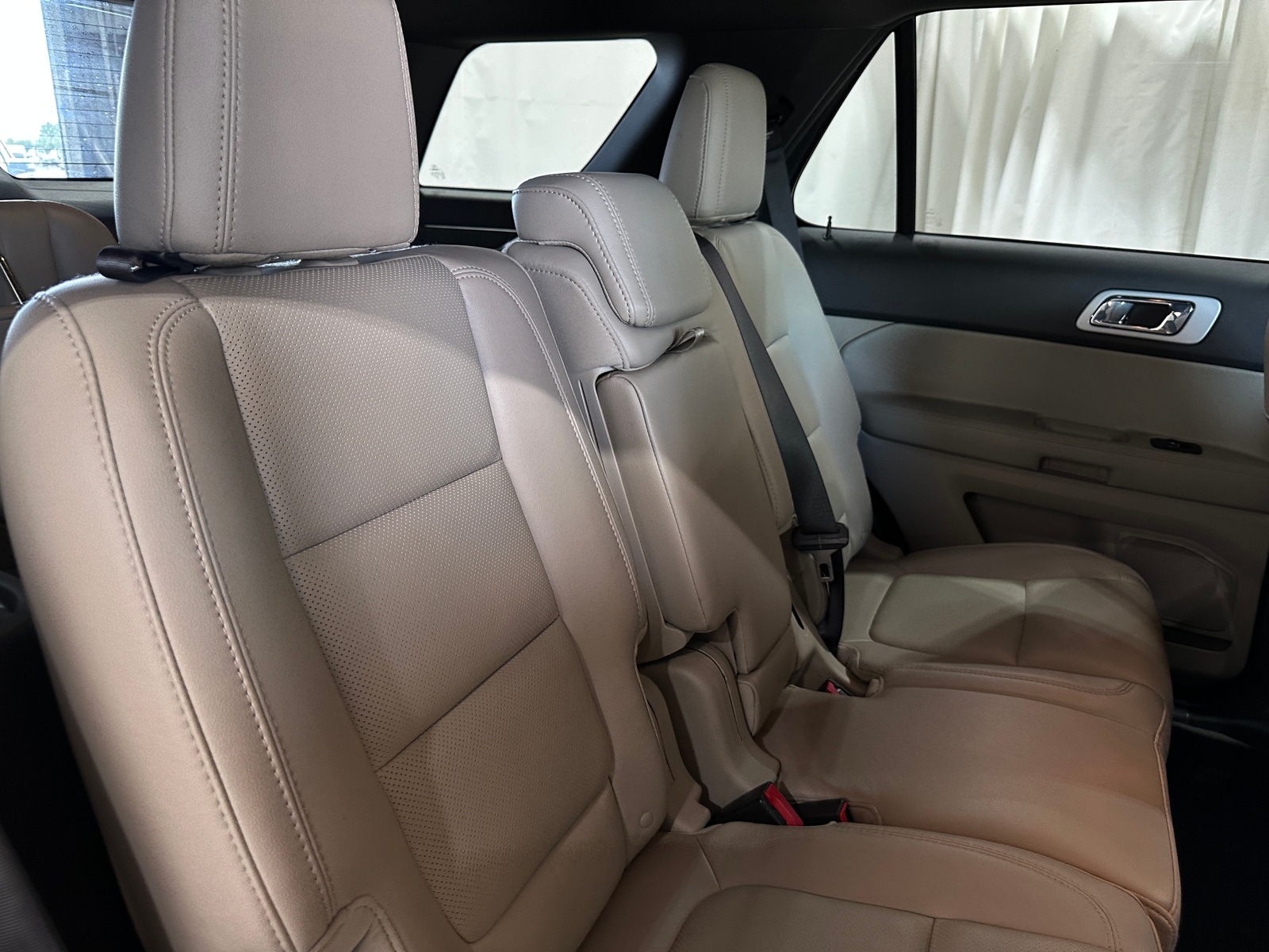 Thumbnail: 2014 Ford Explorer - 5