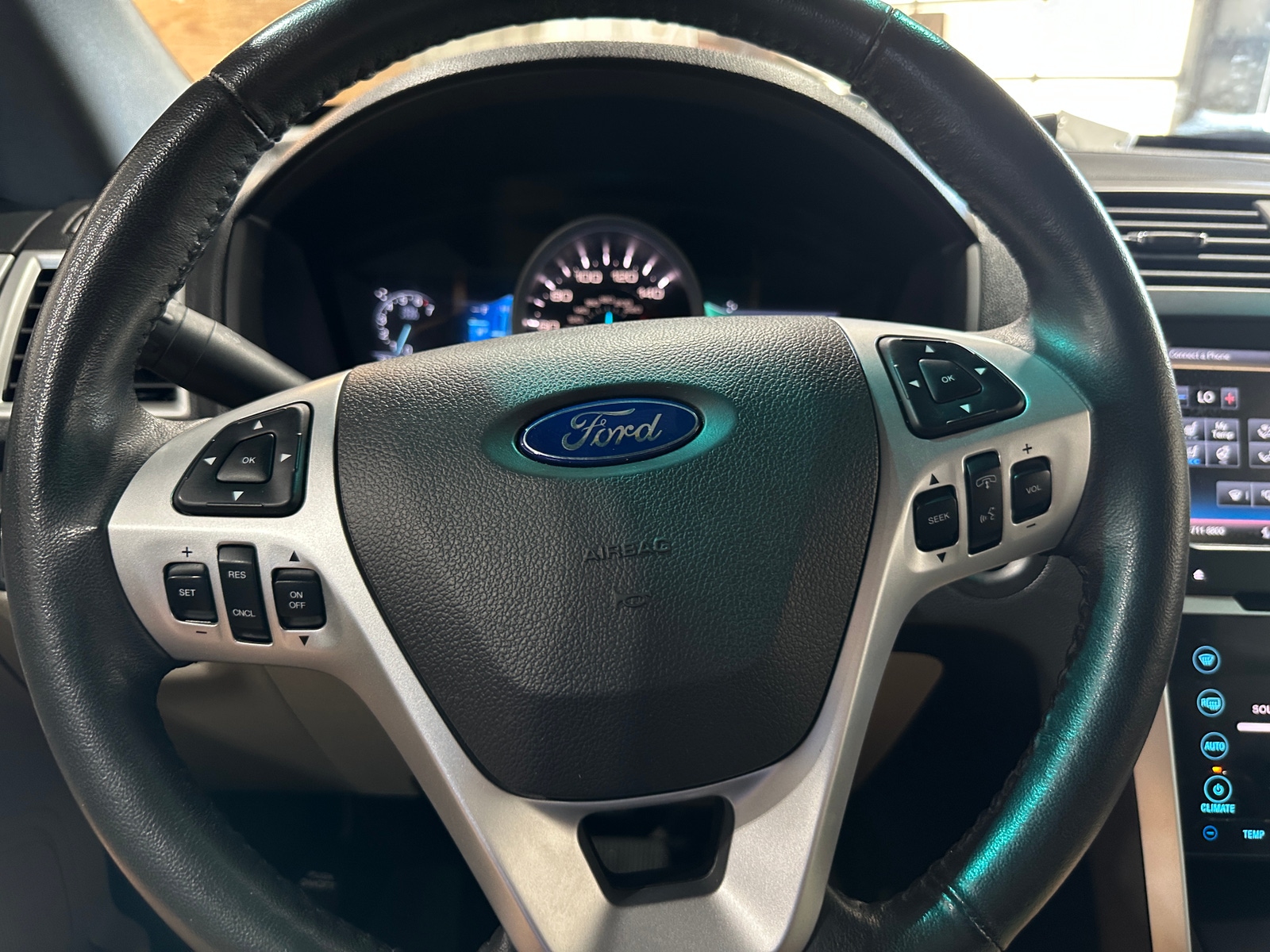 Thumbnail: 2014 Ford Explorer - 4