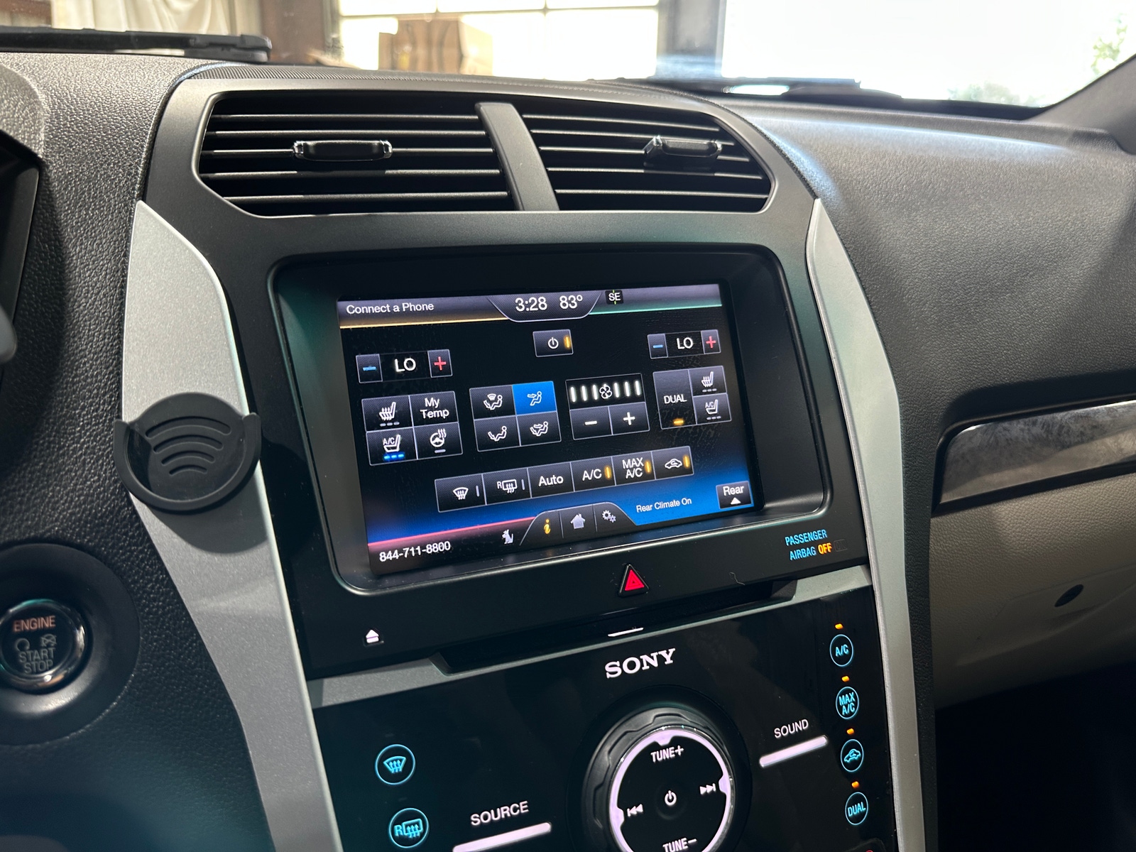 Thumbnail: 2014 Ford Explorer - 3