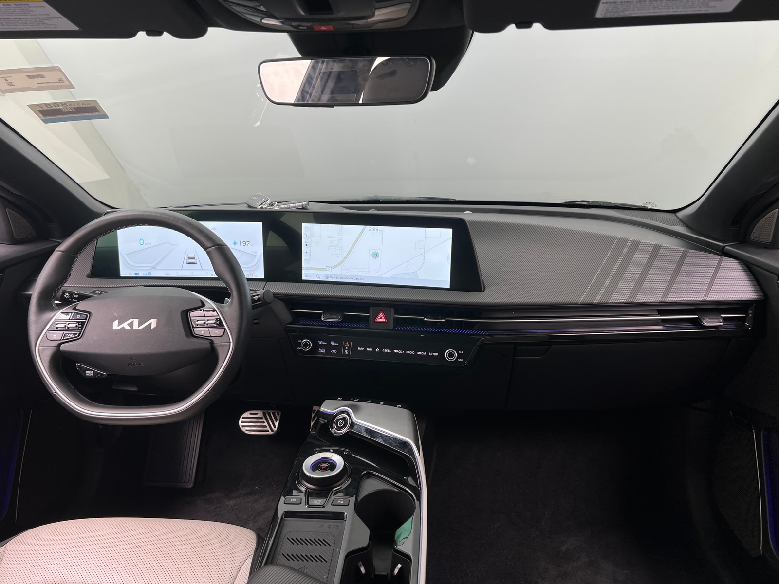 Thumbnail: 2024 Kia EV6 - 2