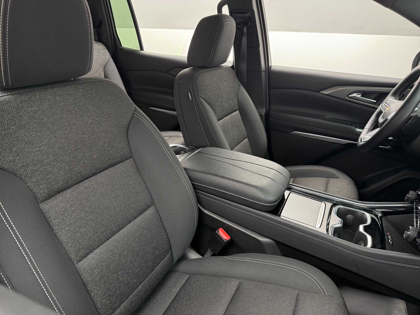 Thumbnail: 2024 Chevrolet Traverse - 2
