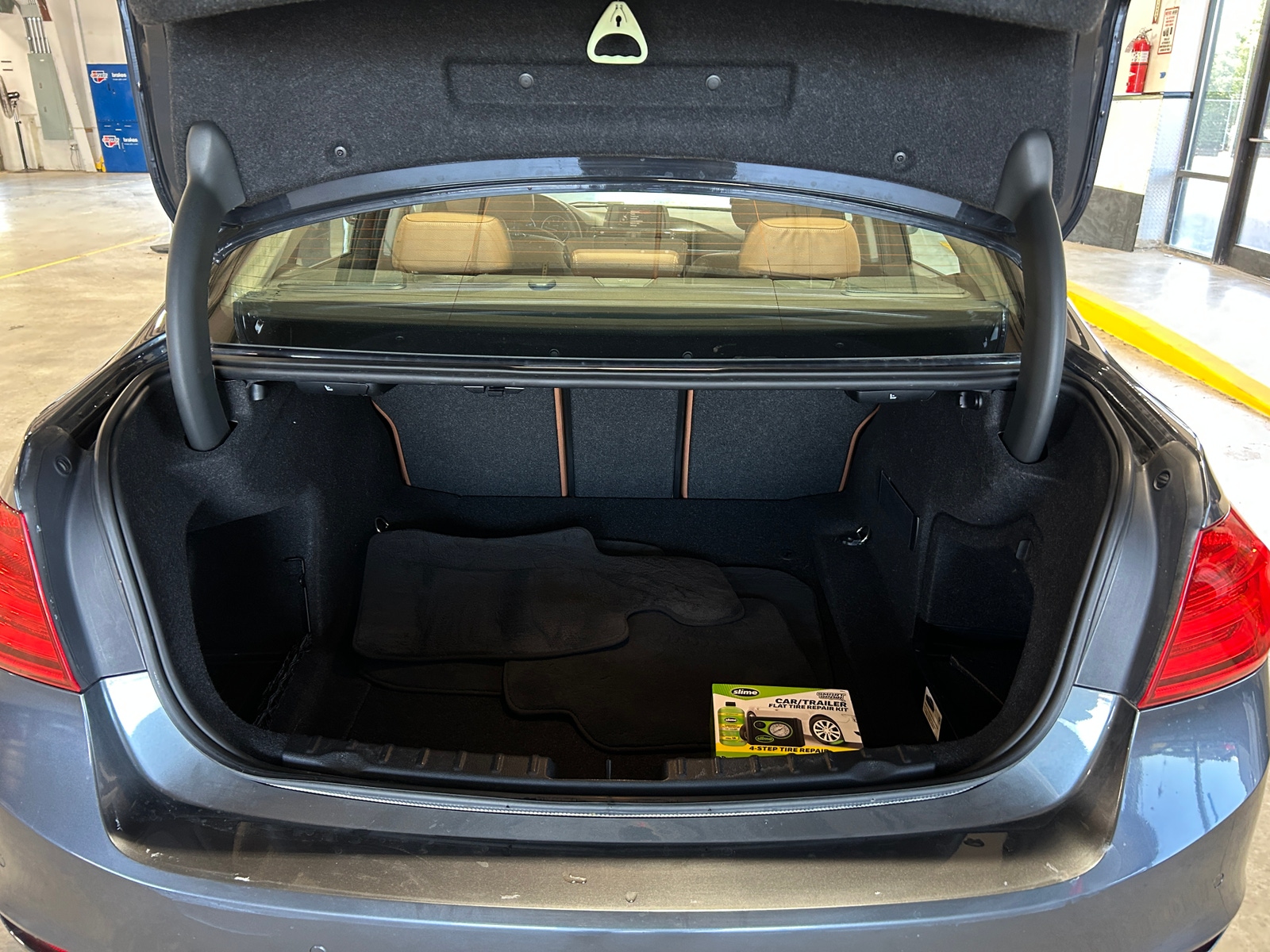 Thumbnail: 2015 BMW 3 Series - 6