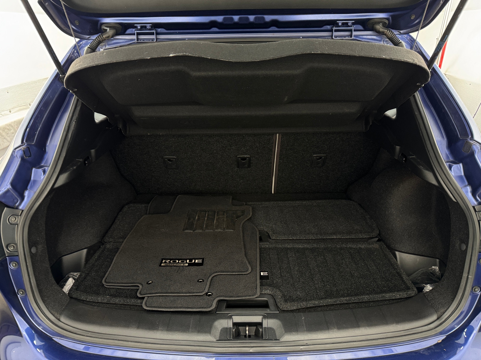 Thumbnail: 2019 Nissan Rogue Sport - 7