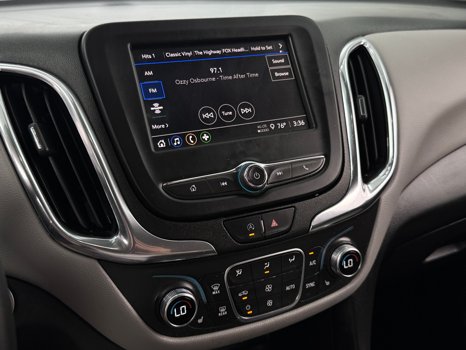 Thumbnail: 2023 Chevrolet Equinox - 4