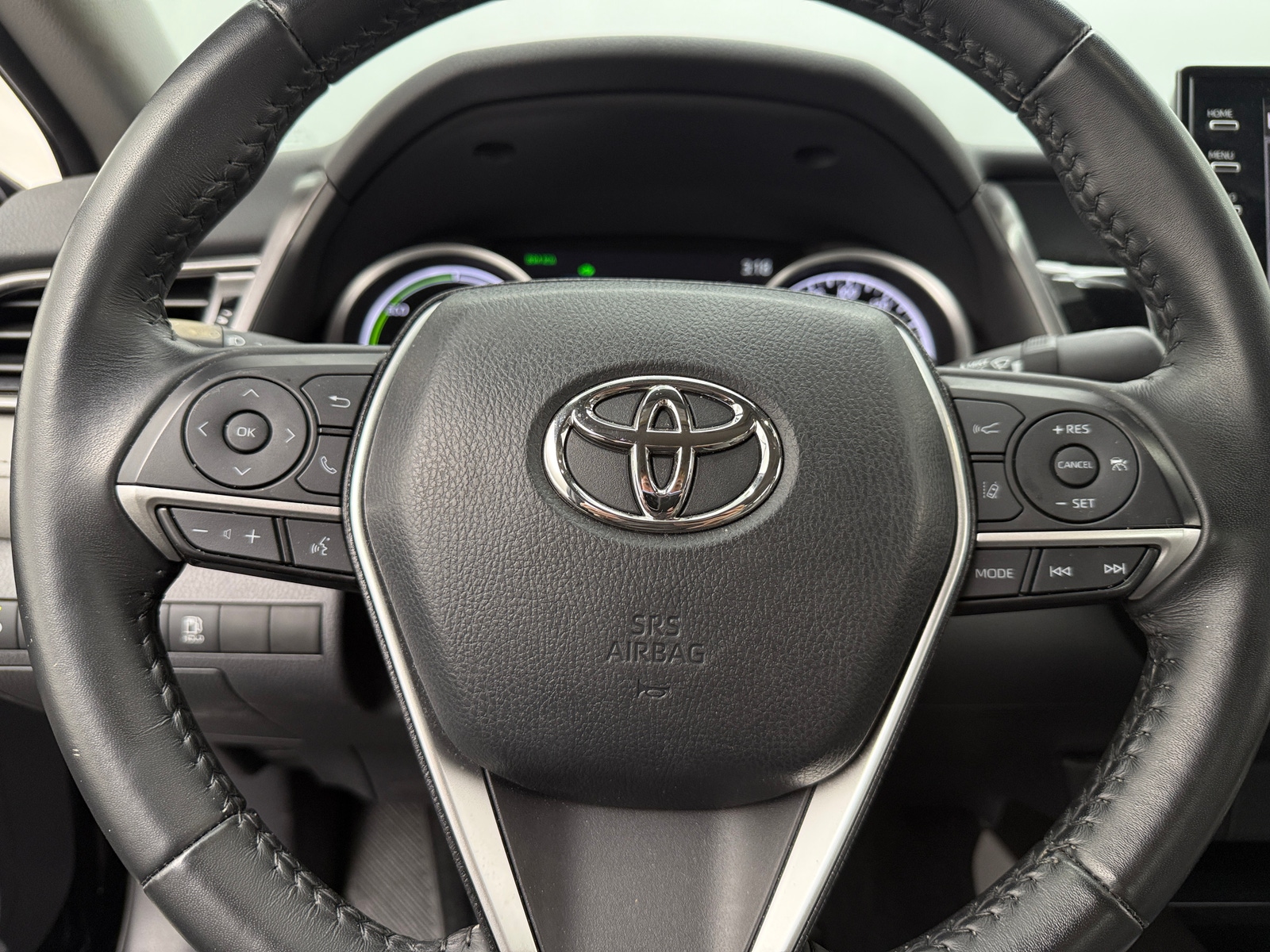 Thumbnail: 2022 Toyota Camry - 4