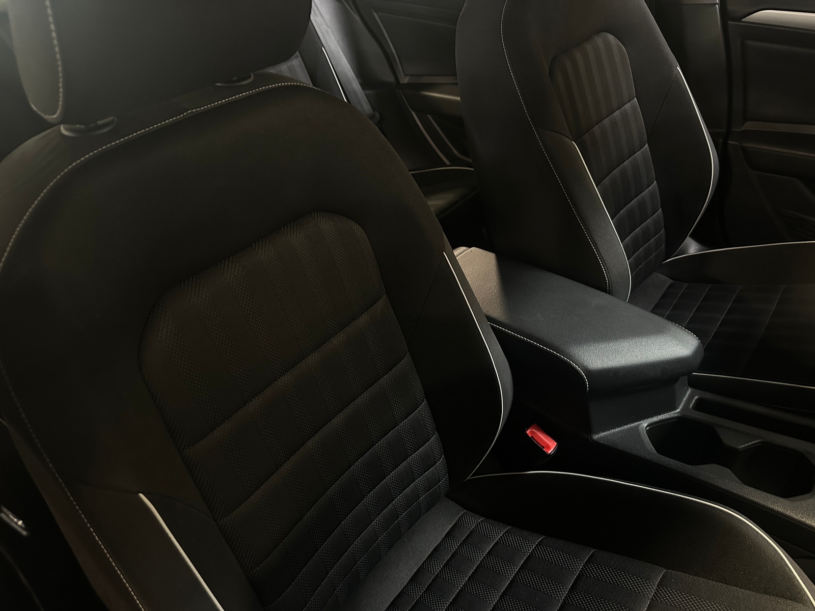 Thumbnail: 2022 Volkswagen Jetta - 2