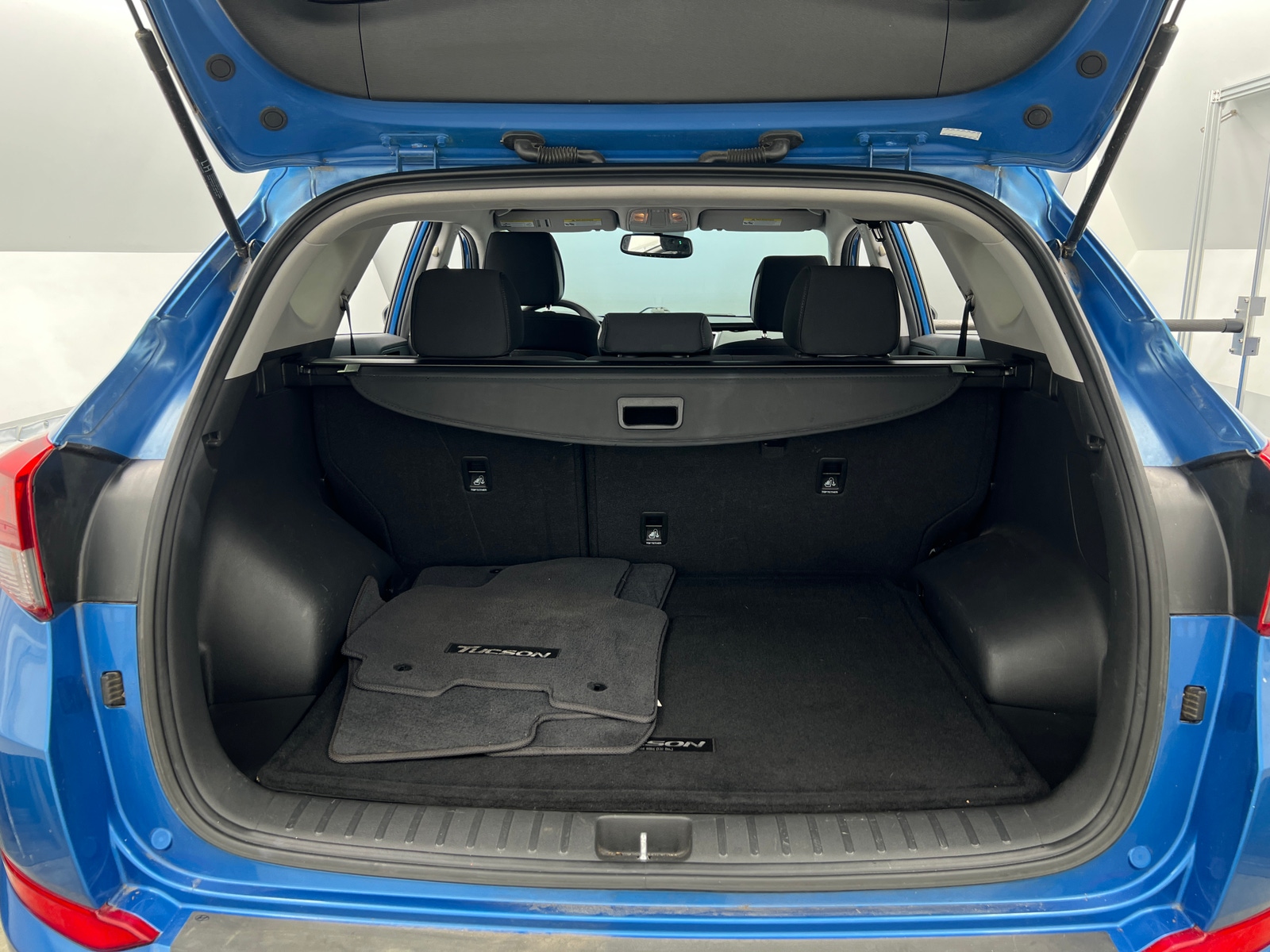 Thumbnail: 2016 Hyundai Tucson - 7