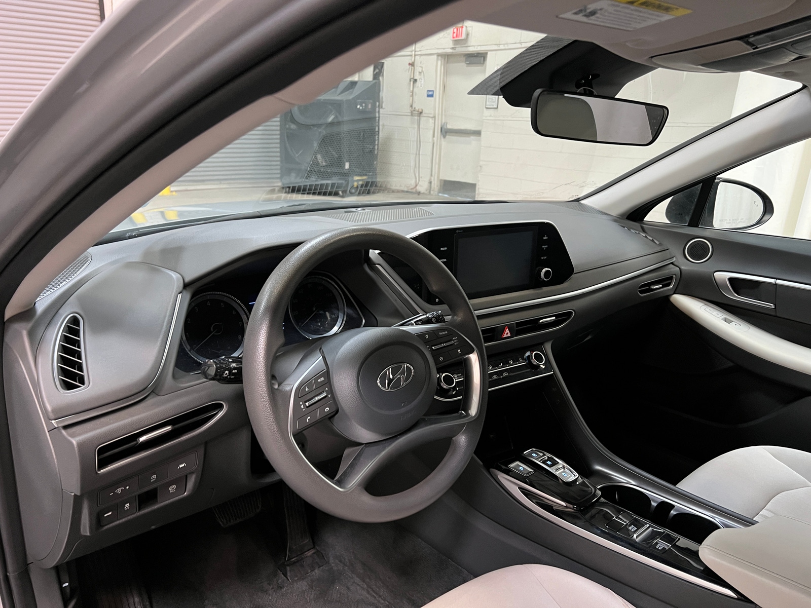 Thumbnail: 2023 Hyundai Sonata - 3