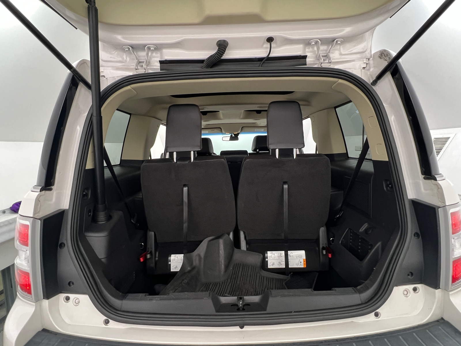 Thumbnail: 2019 Ford Flex - 6