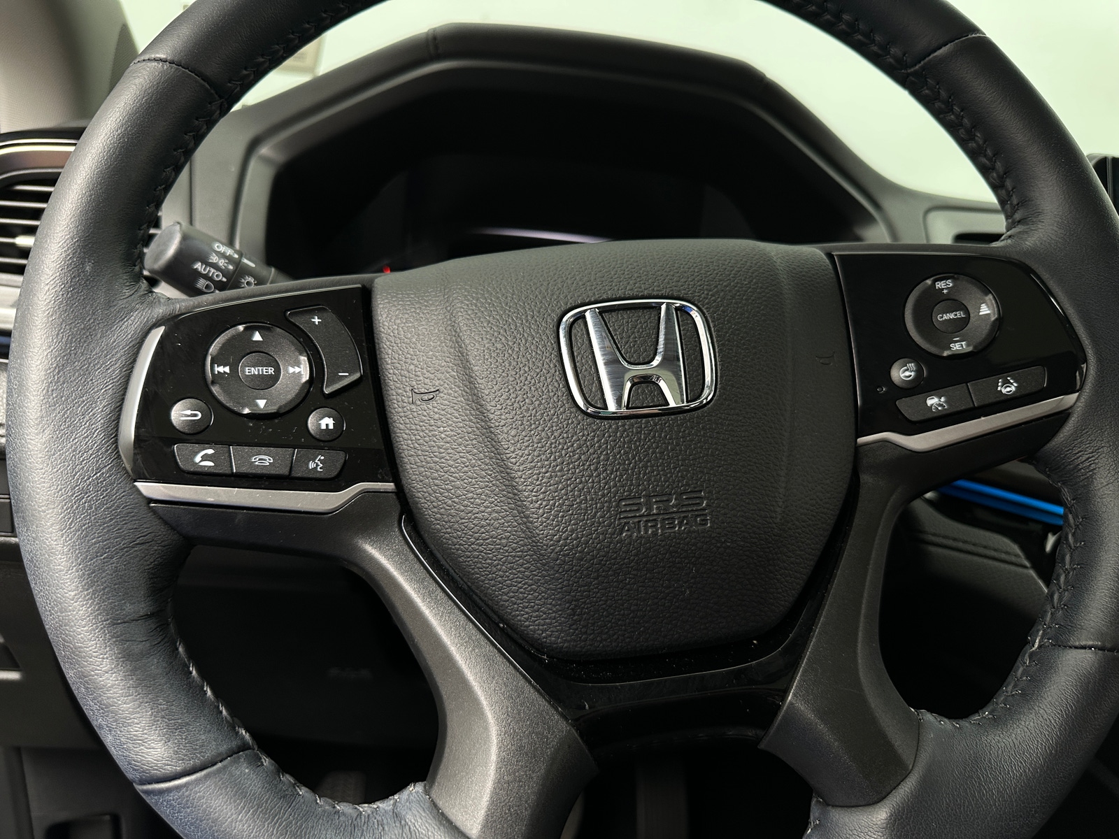 Thumbnail: 2023 Honda Odyssey - 4