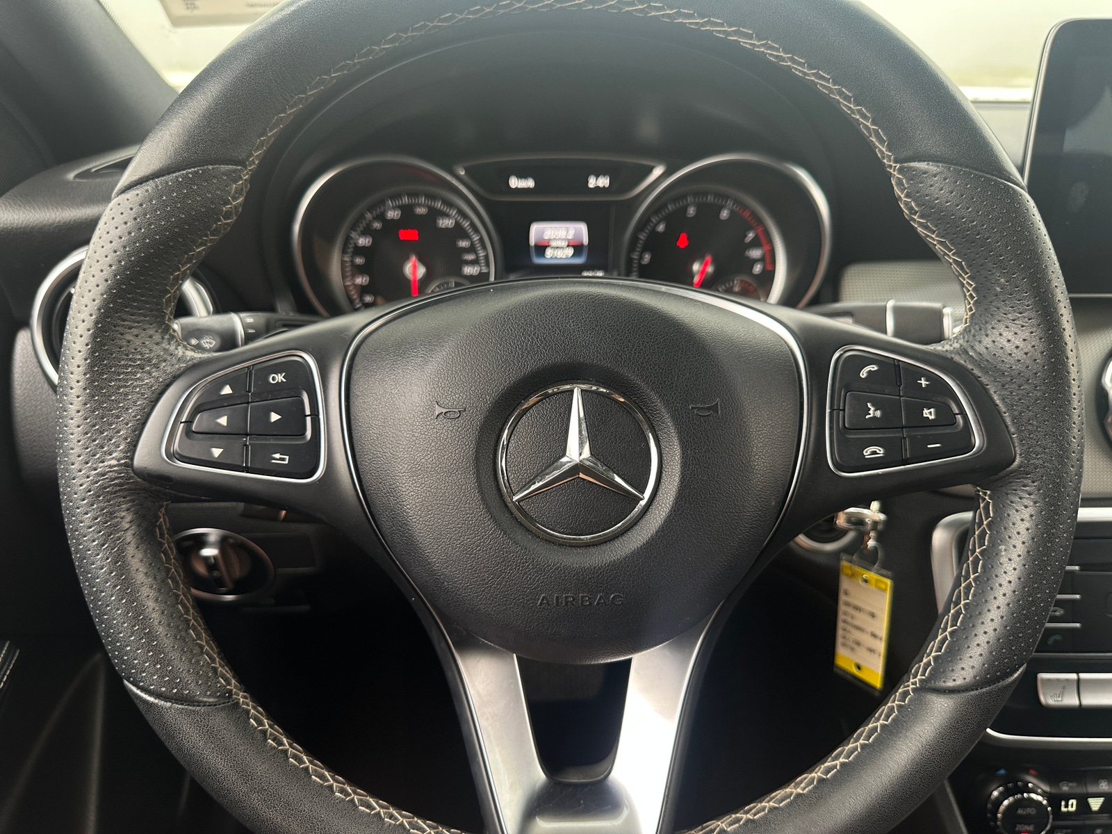 Thumbnail: 2018 Mercedes-Benz GLA - 4