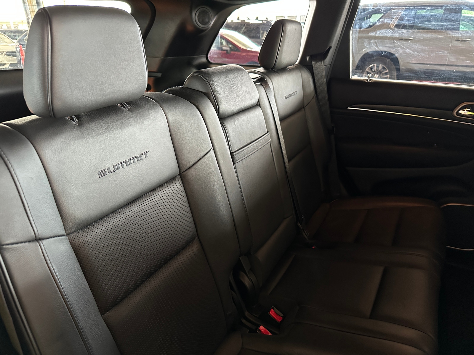 Thumbnail: 2015 Jeep Grand Cherokee - 5