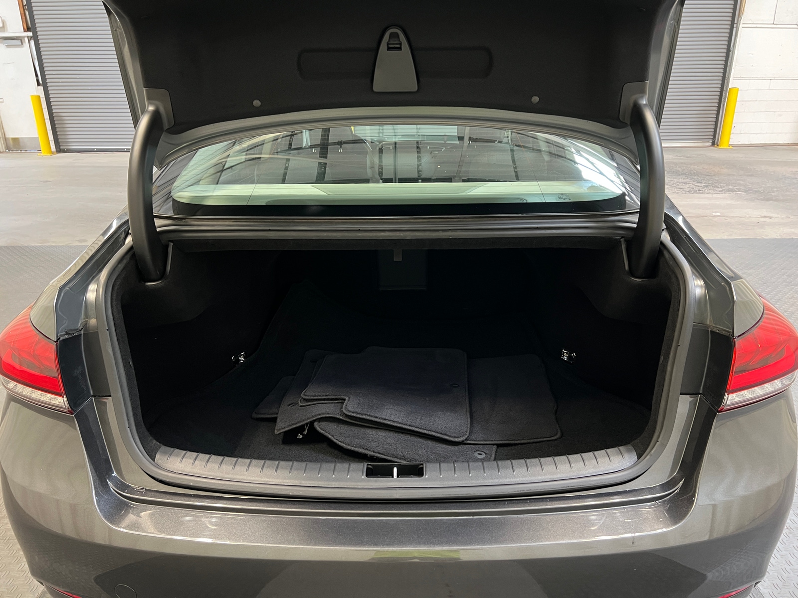 Thumbnail: 2019 Genesis G80 - 6