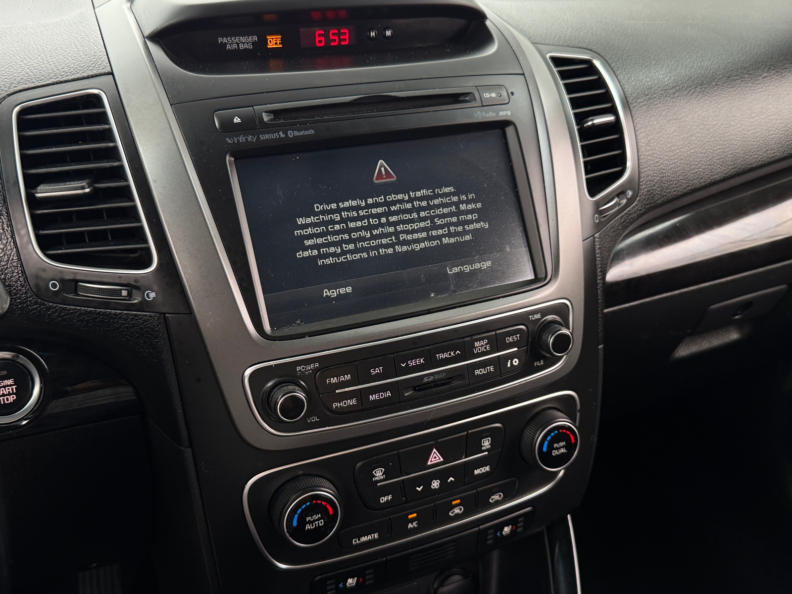 Thumbnail: 2014 Kia Sorento - 3