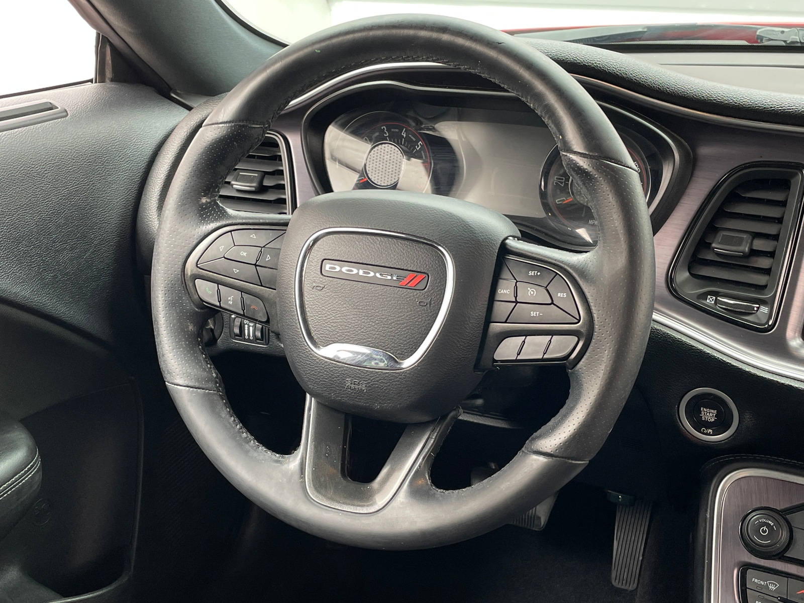 Thumbnail: 2018 Dodge Challenger - 4