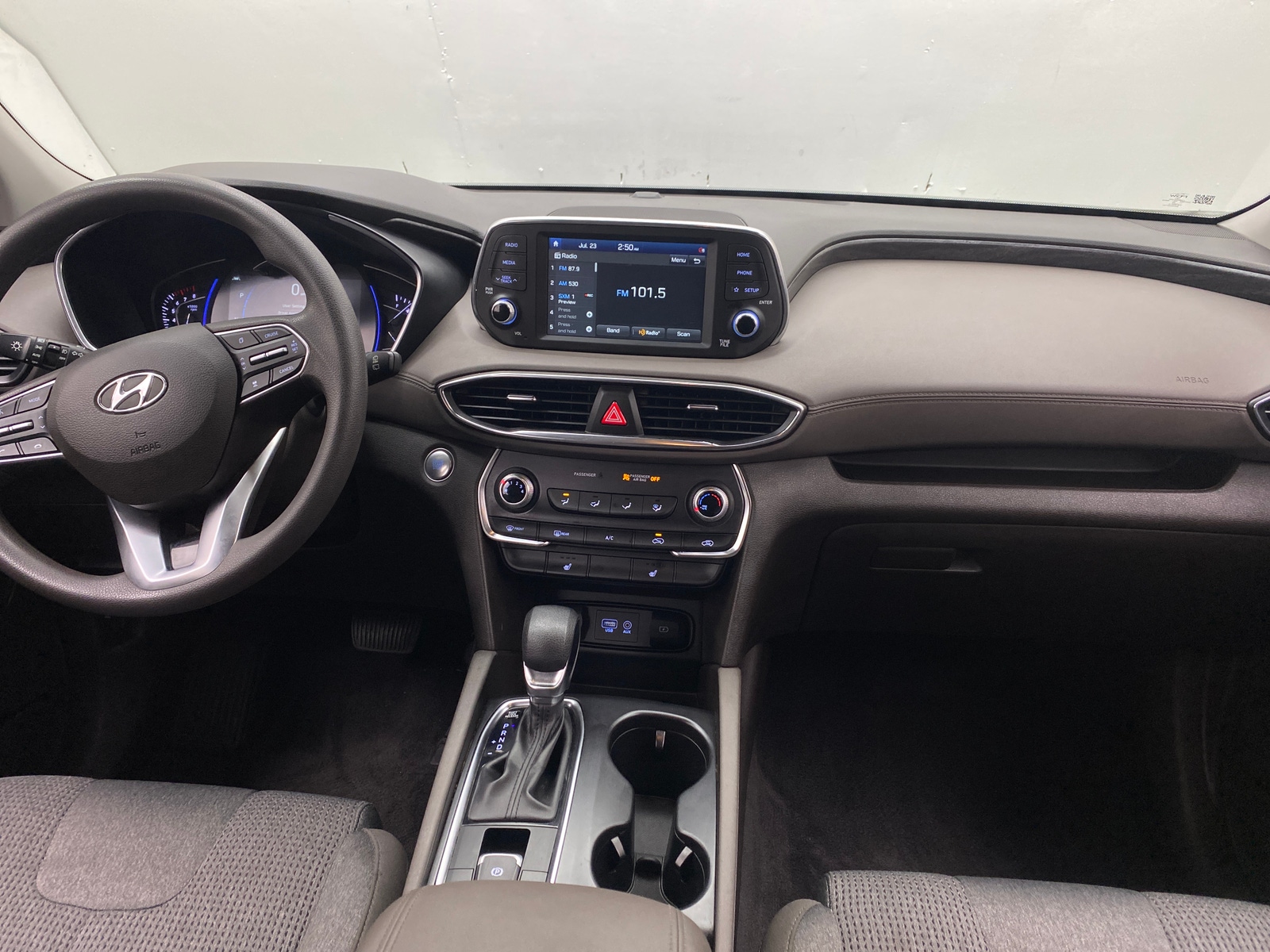 Thumbnail: 2020 Hyundai Santa Fe - 3