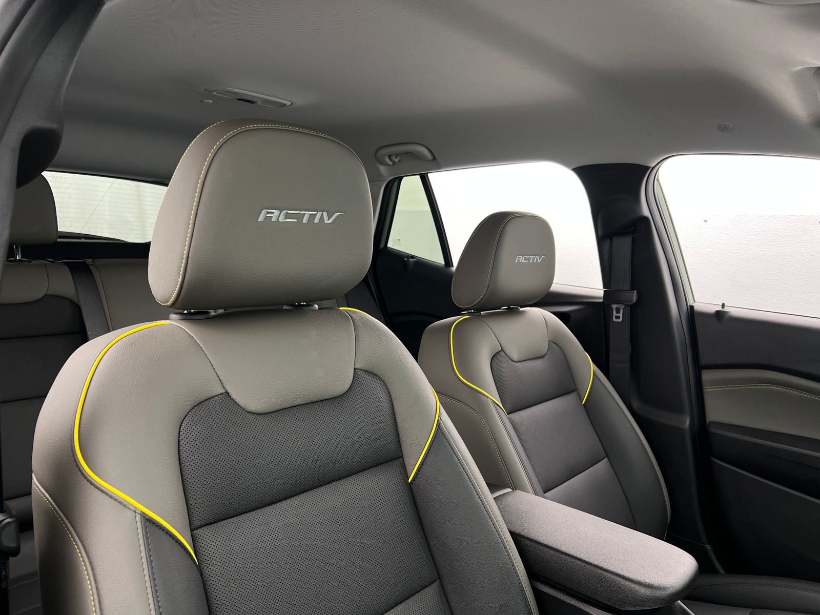 Thumbnail: 2025 Chevrolet Trax - 2
