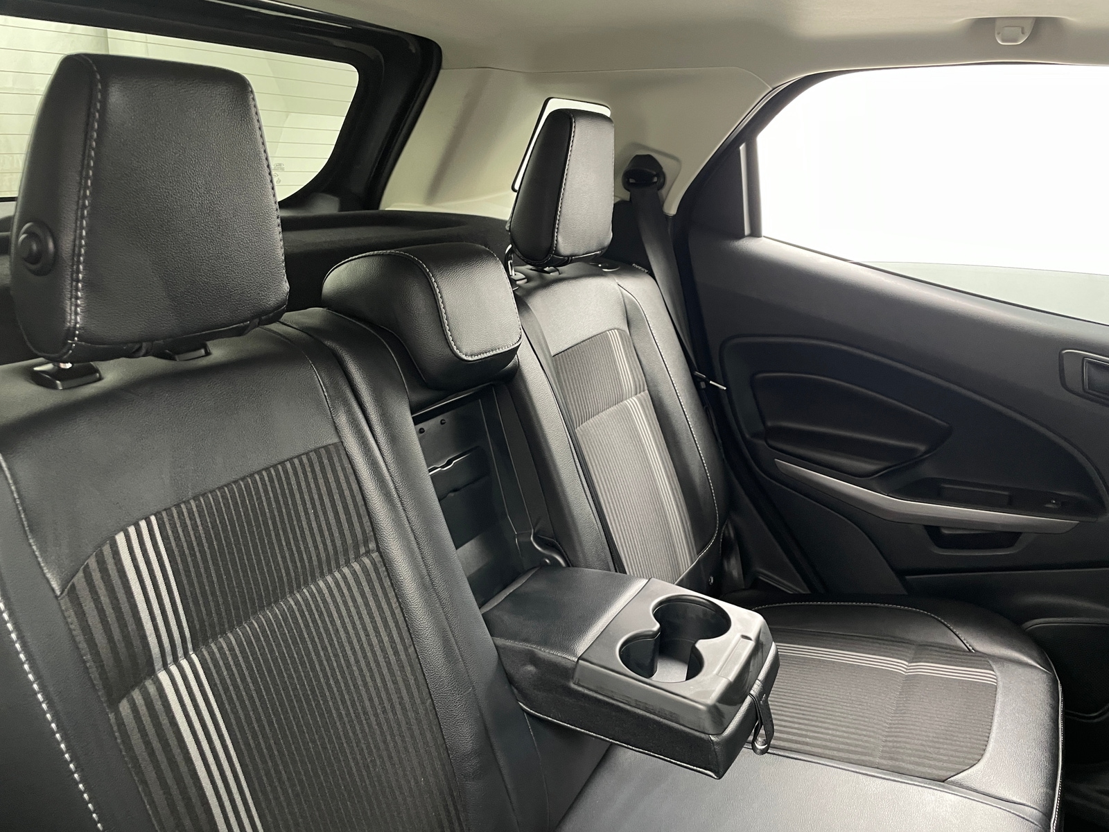 Thumbnail: 2020 Ford EcoSport - 5