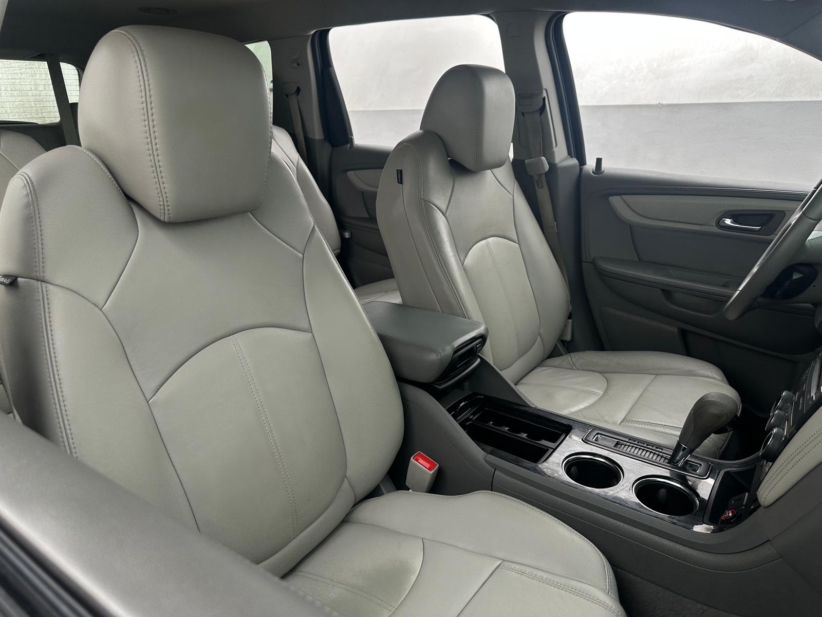 Thumbnail: 2016 Chevrolet Traverse - 2