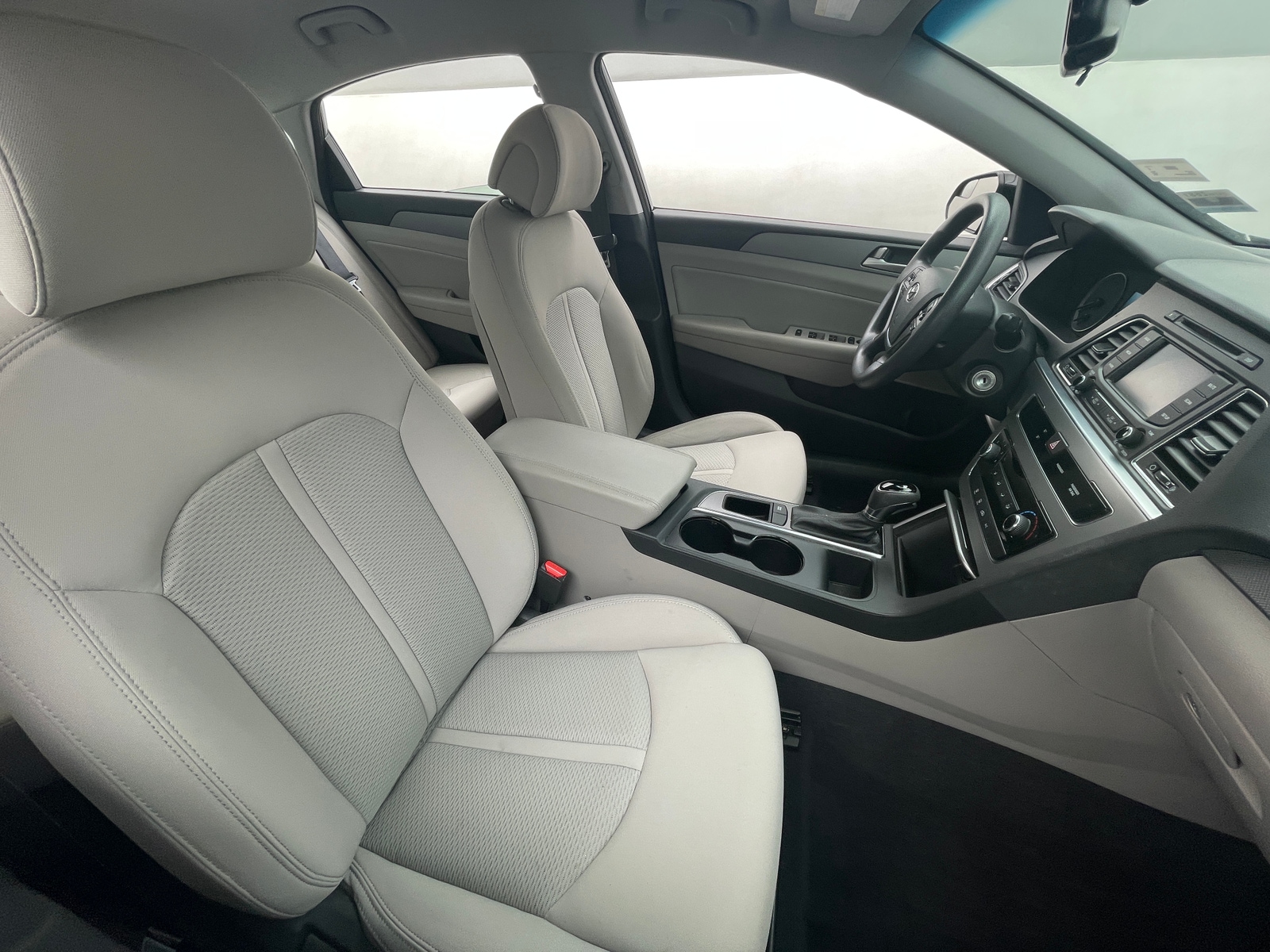 Thumbnail: 2015 Hyundai Sonata - 2