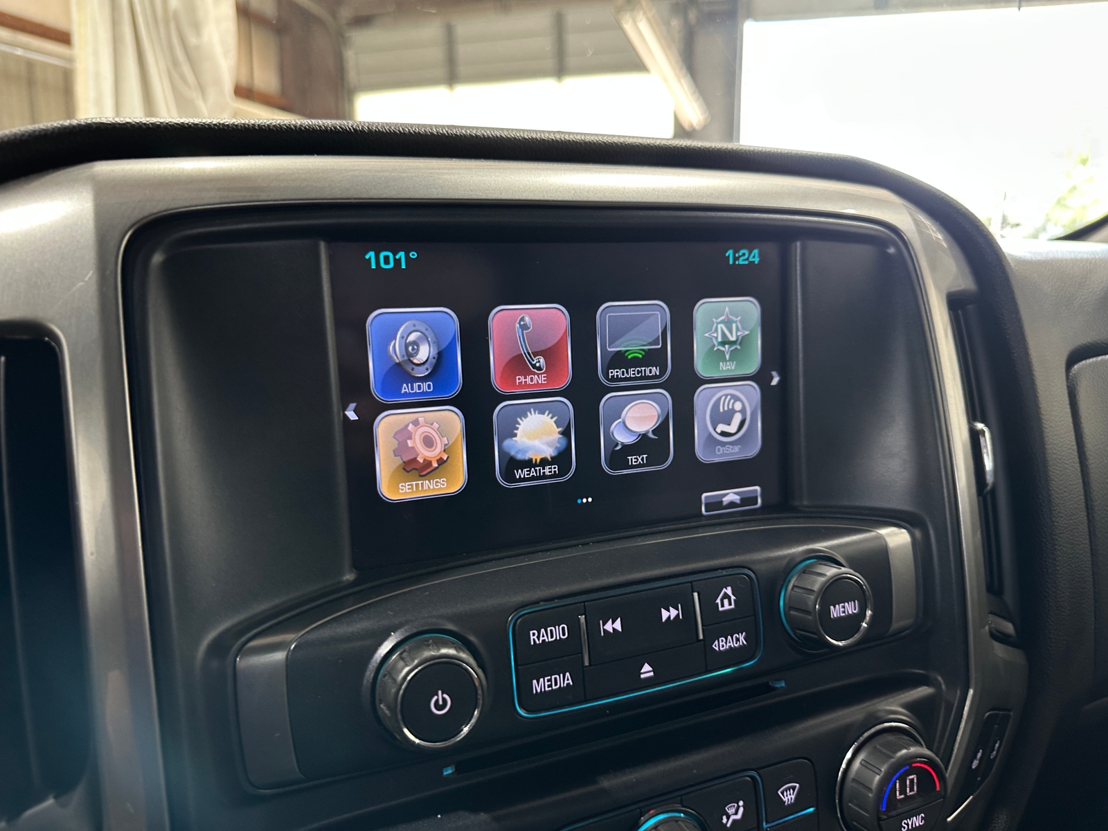Thumbnail: 2017 Chevrolet Silverado 1500 - 4