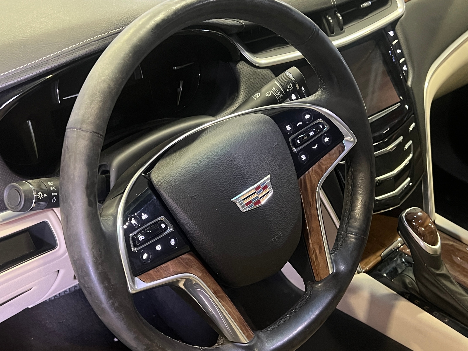 Thumbnail: 2018 Cadillac XTS - 4
